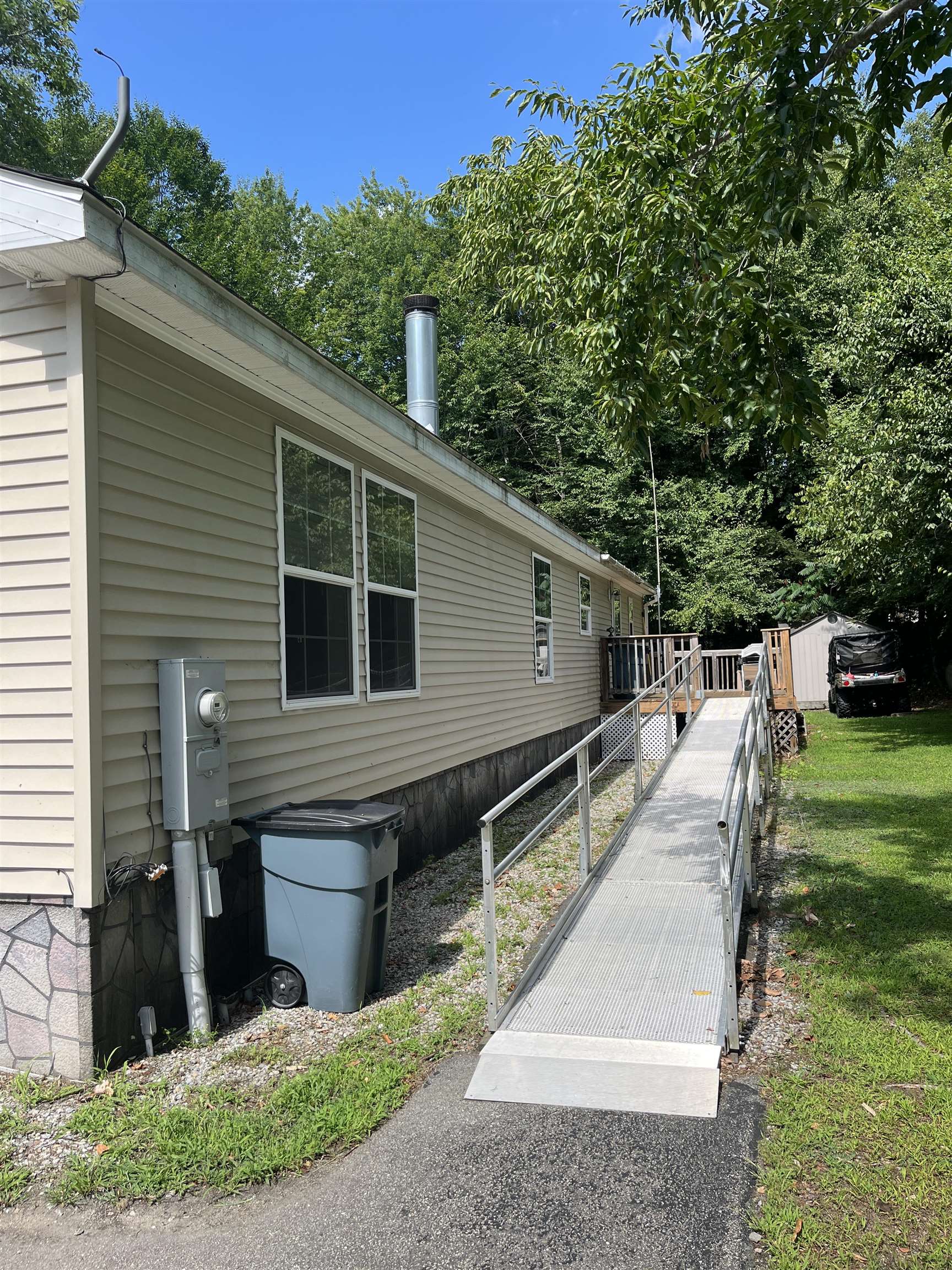 main property photo 28