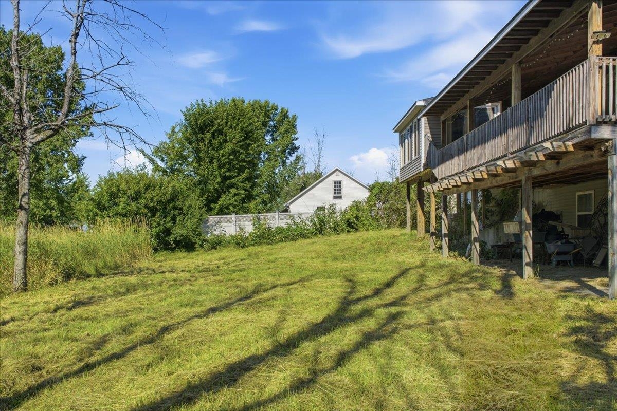 main property photo 45