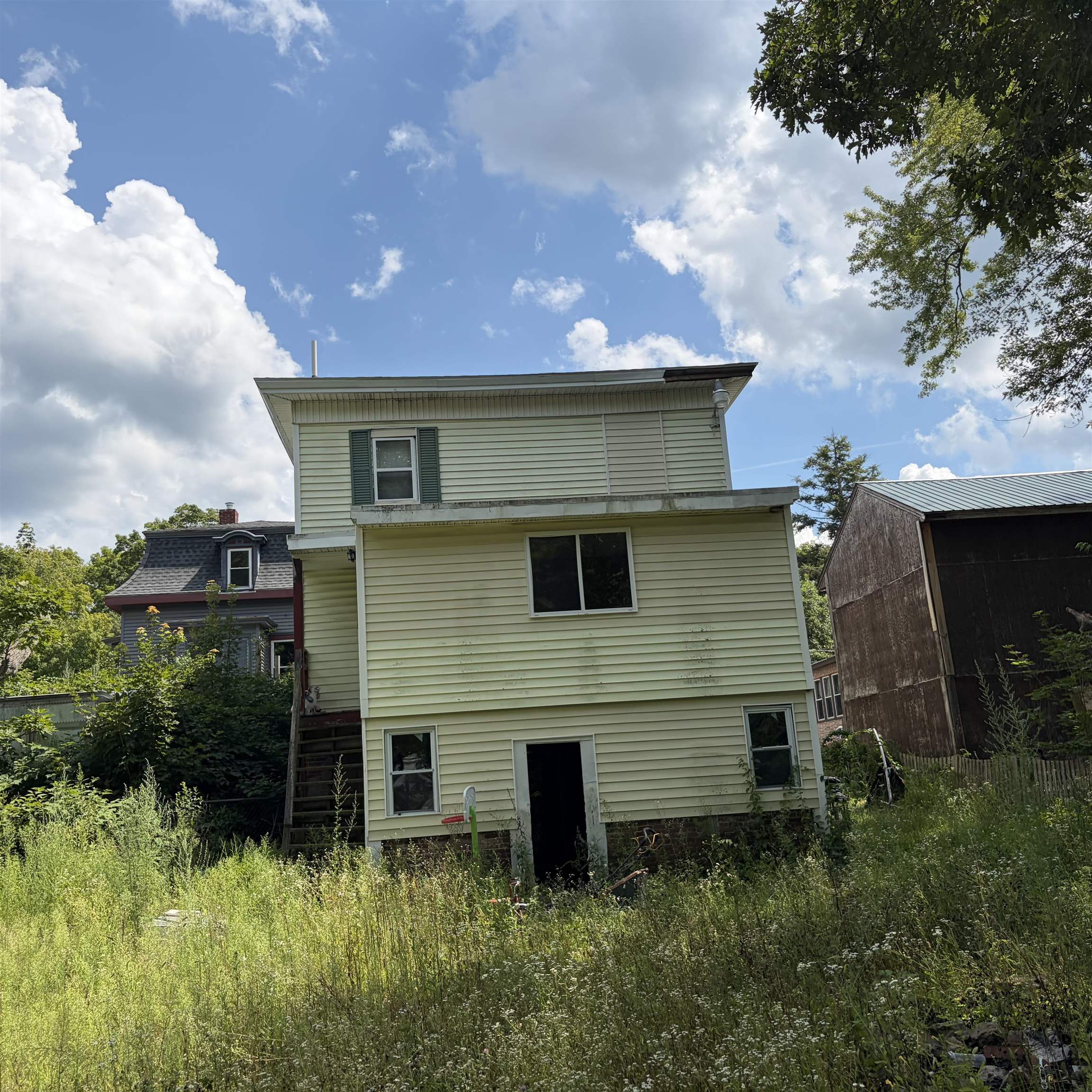 main property photo 3