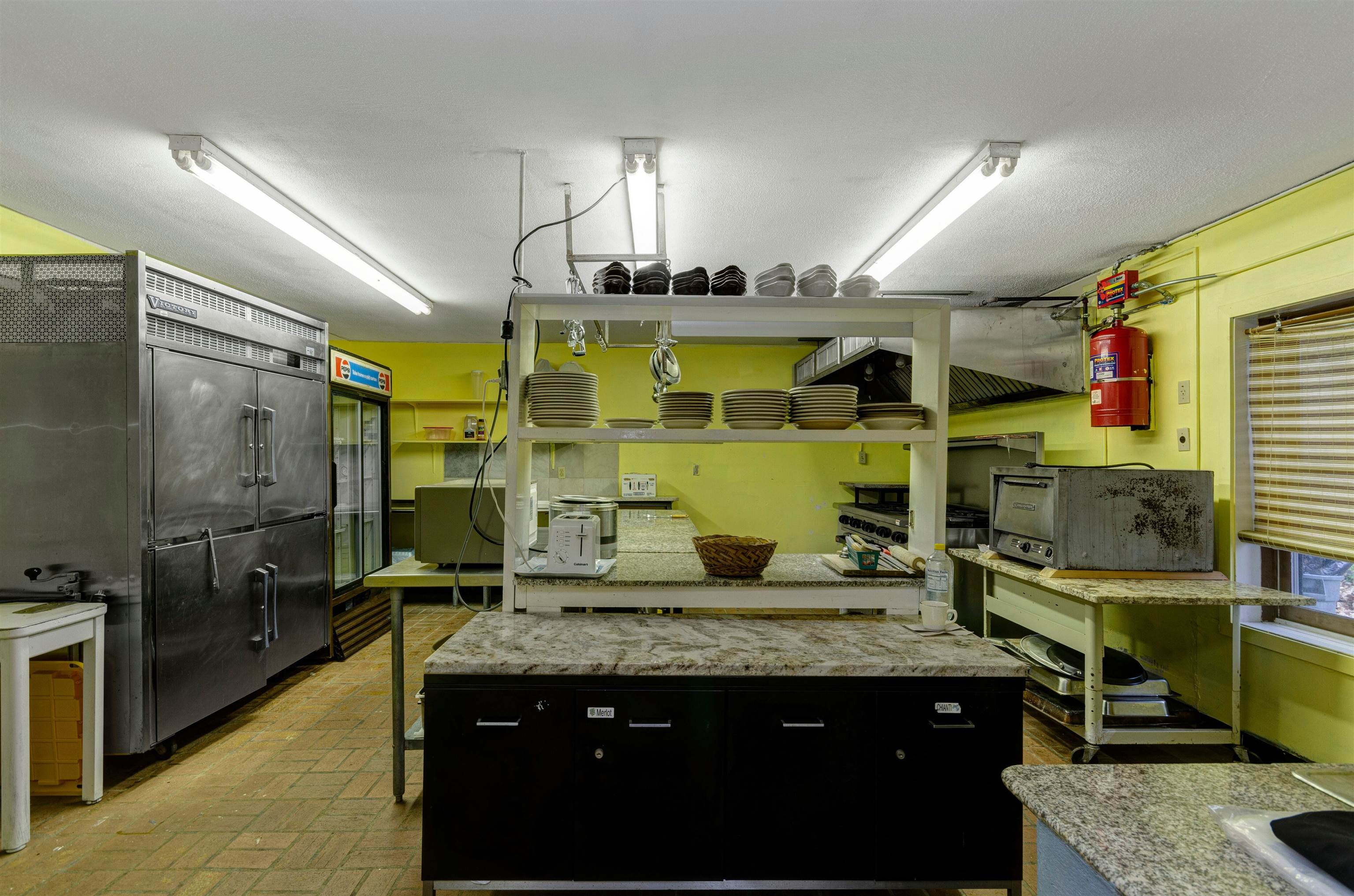 main property photo 13