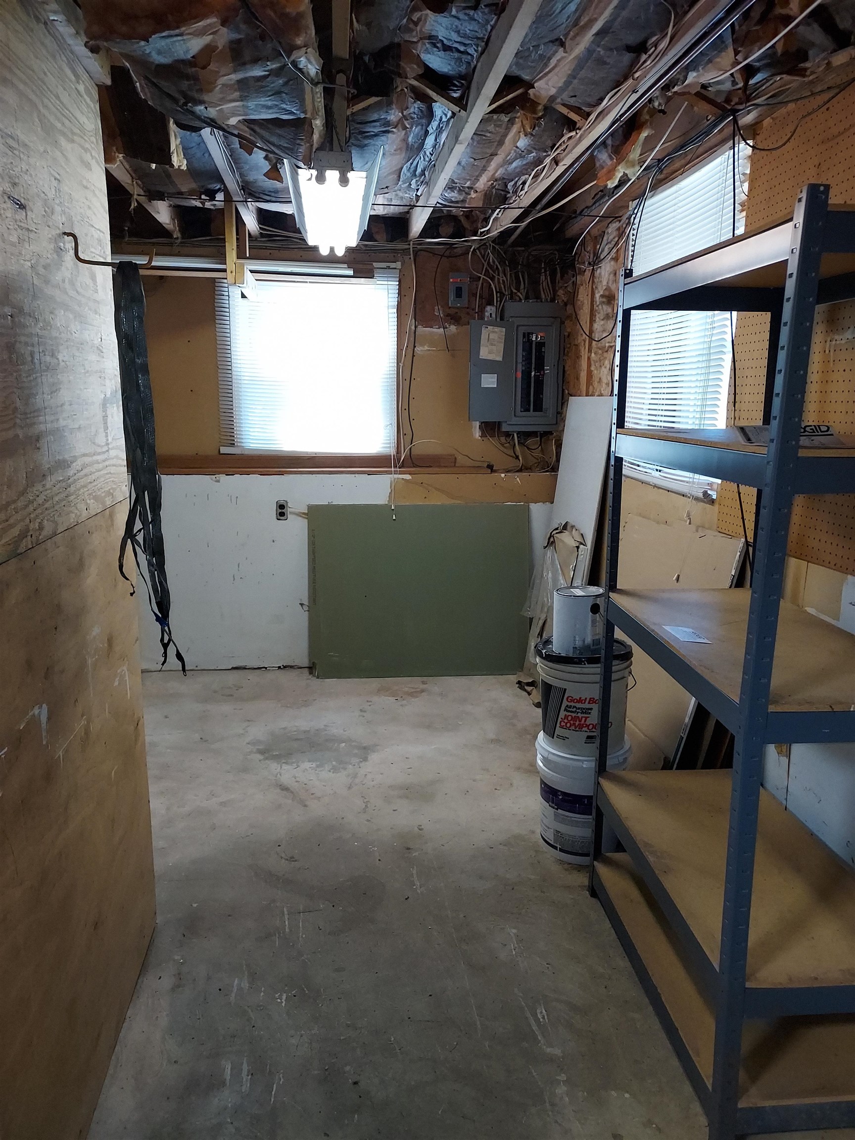 main property photo 35