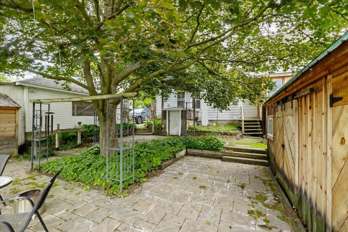 main property photo 42