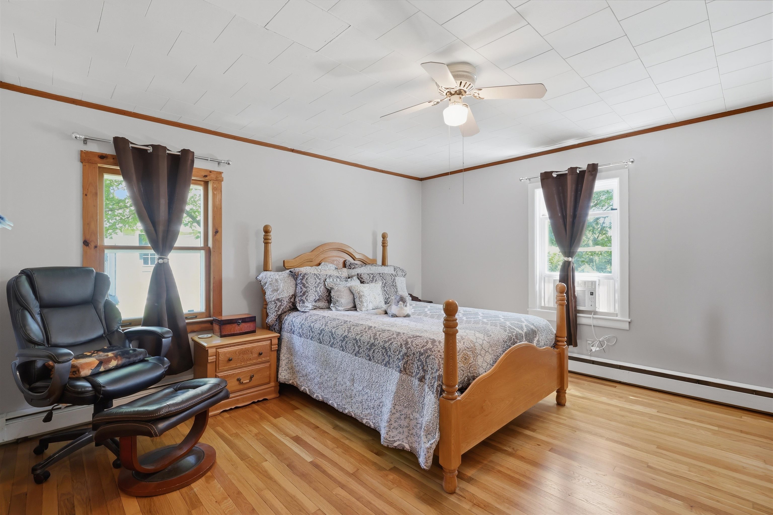 main property photo 18