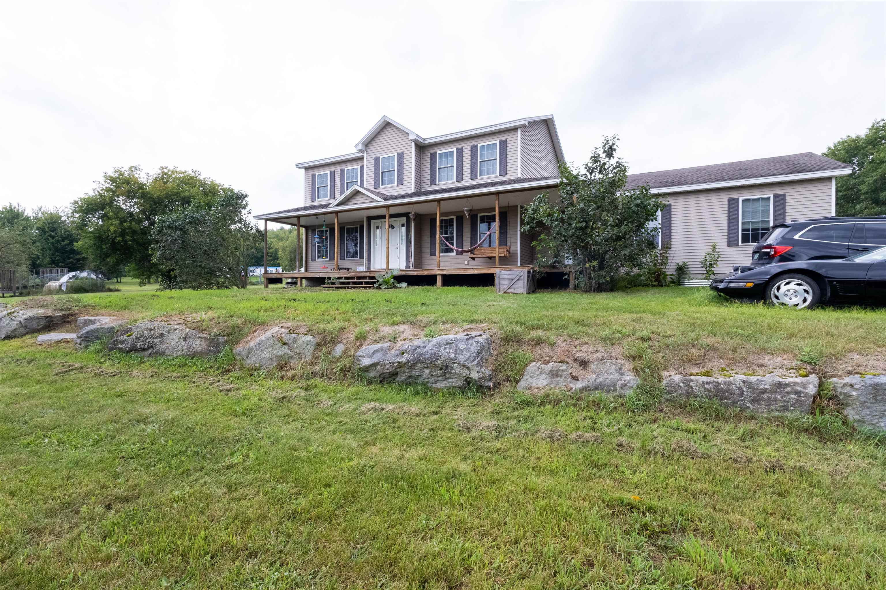 main property photo 6
