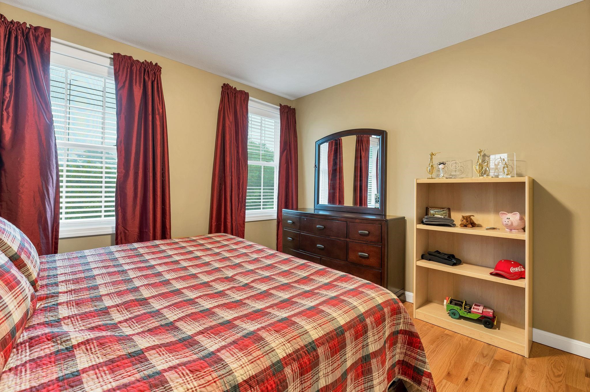main property photo 37