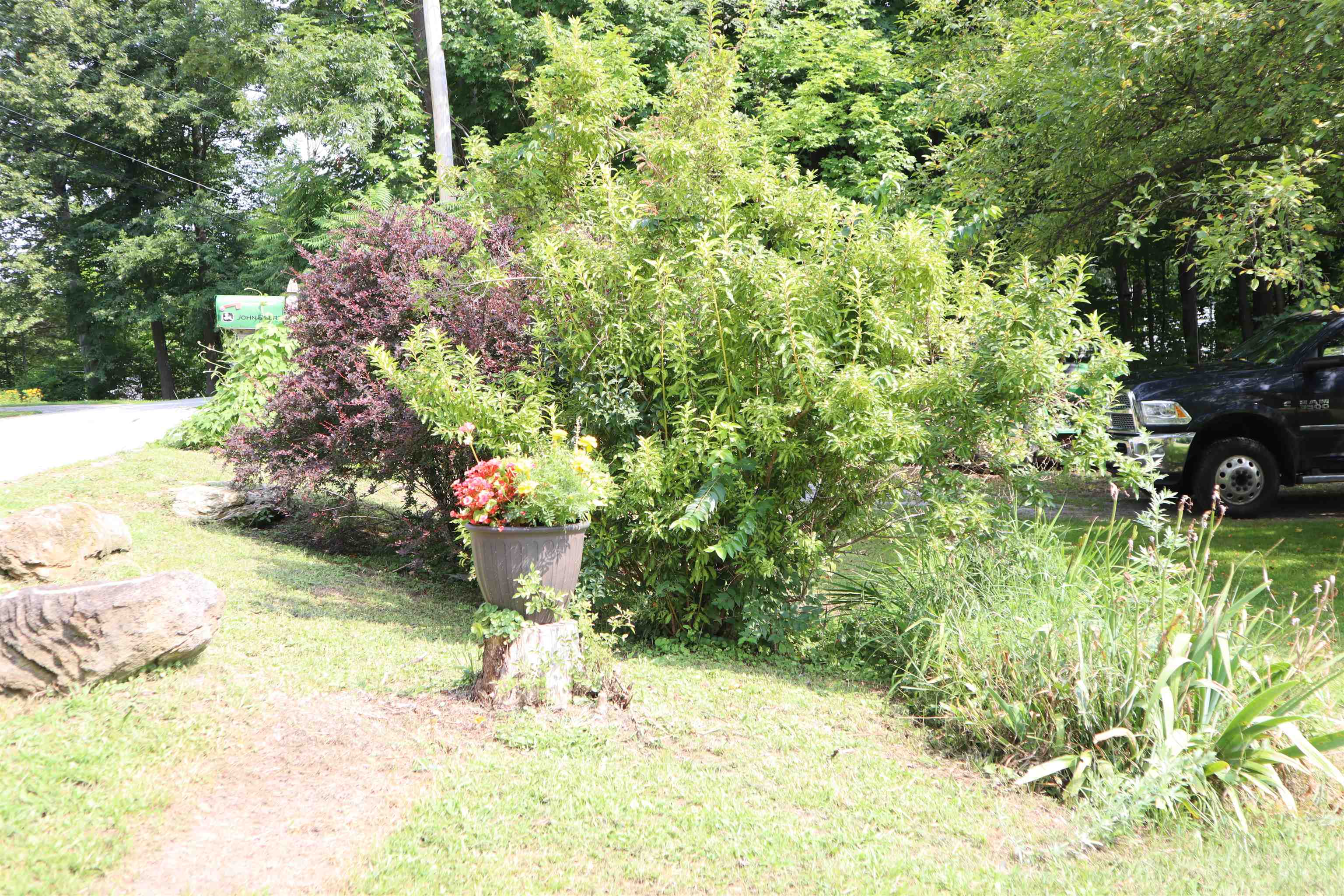 main property photo 35