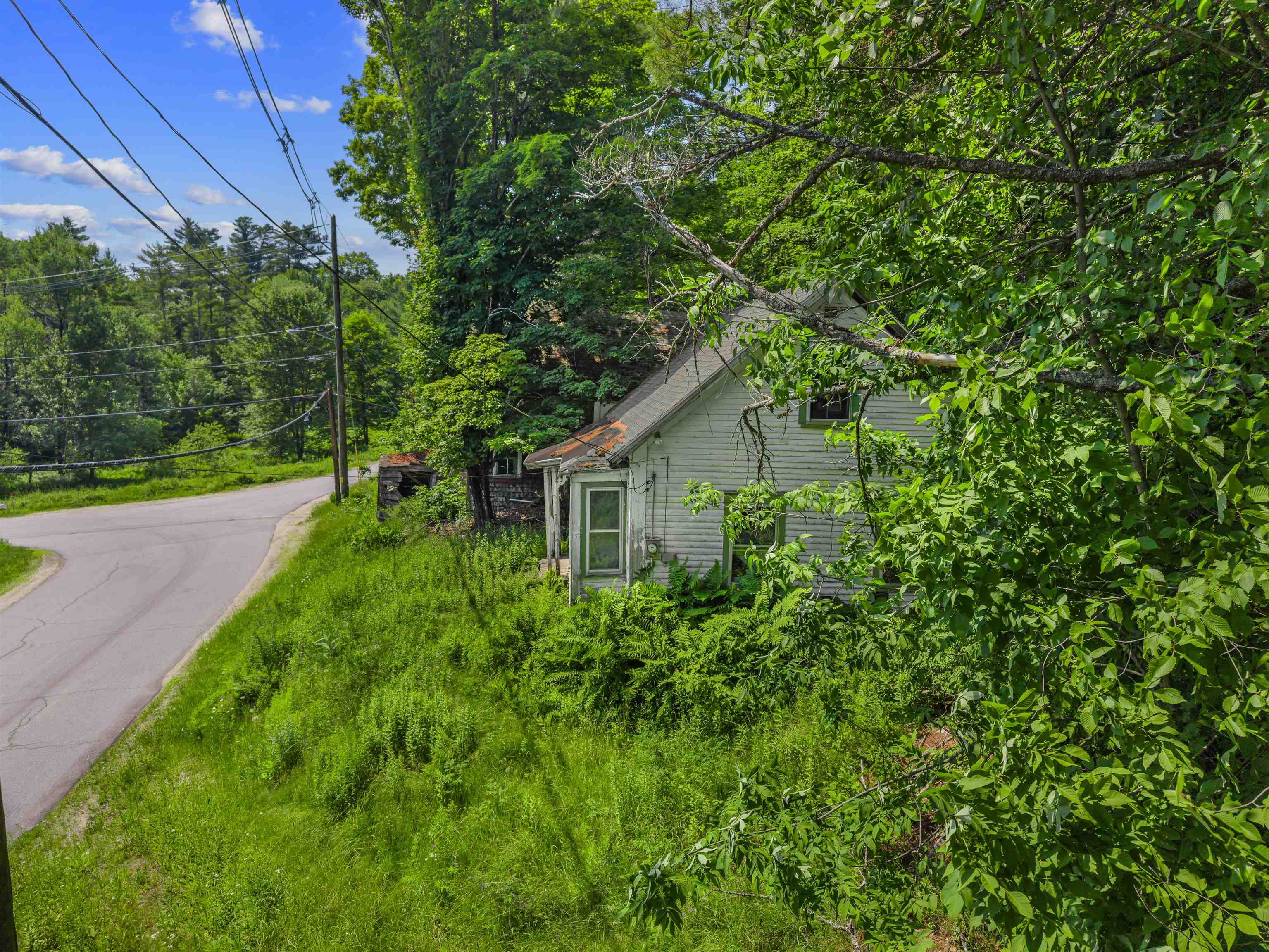 main property photo 9