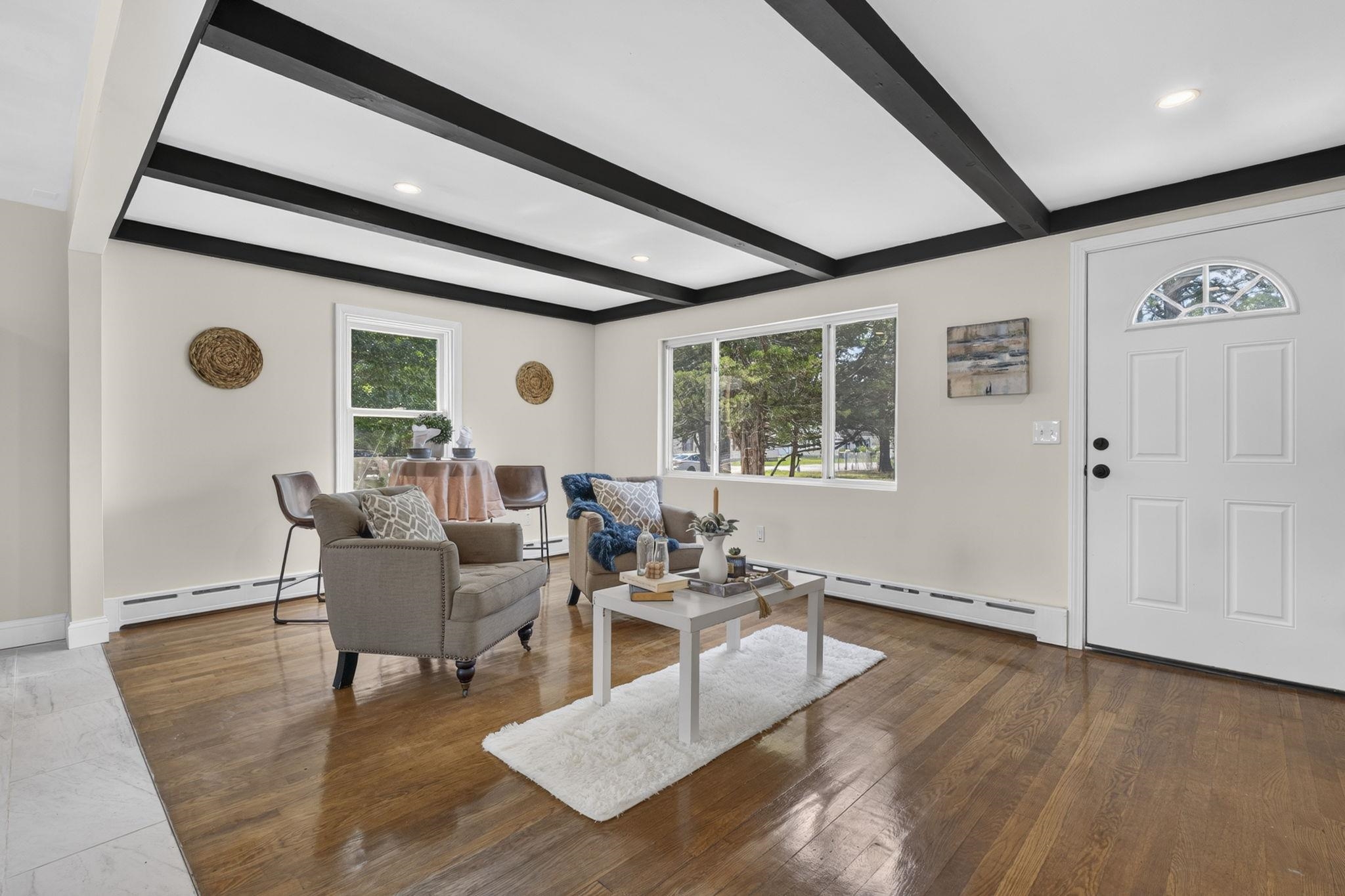 property viewer photo 2