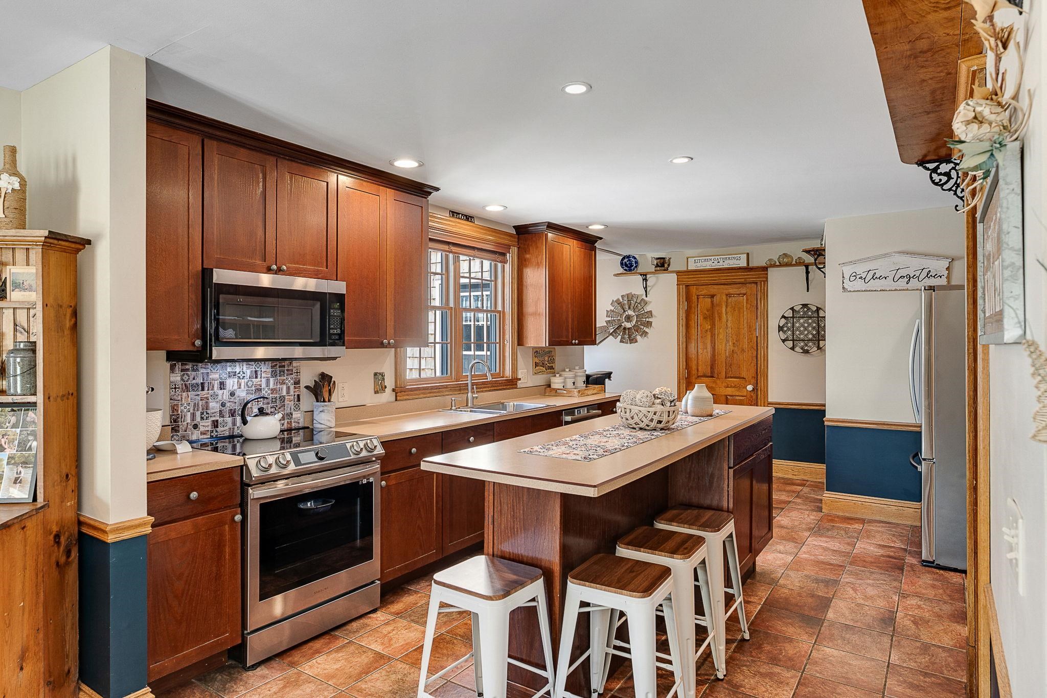 main property photo 19