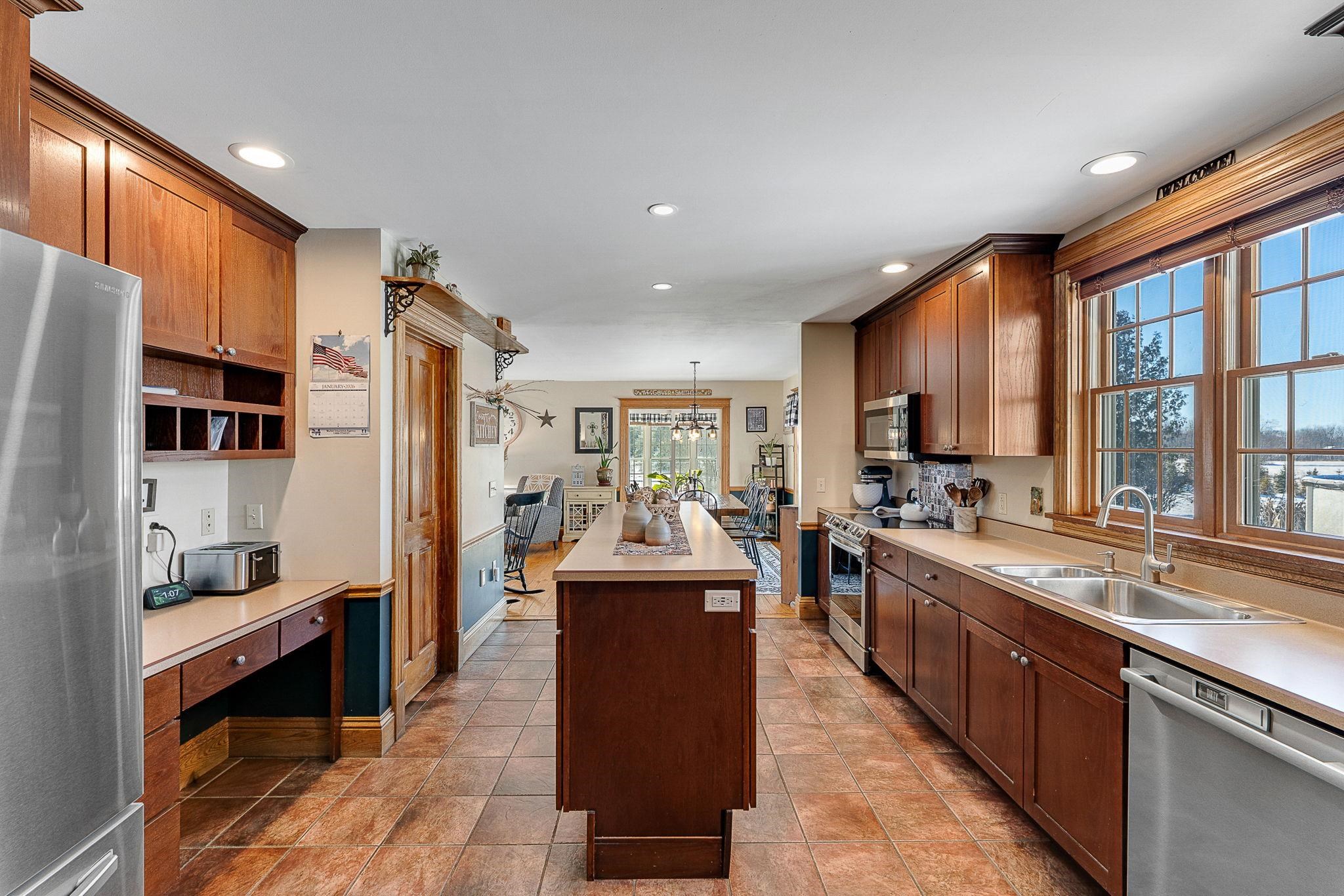 main property photo 22