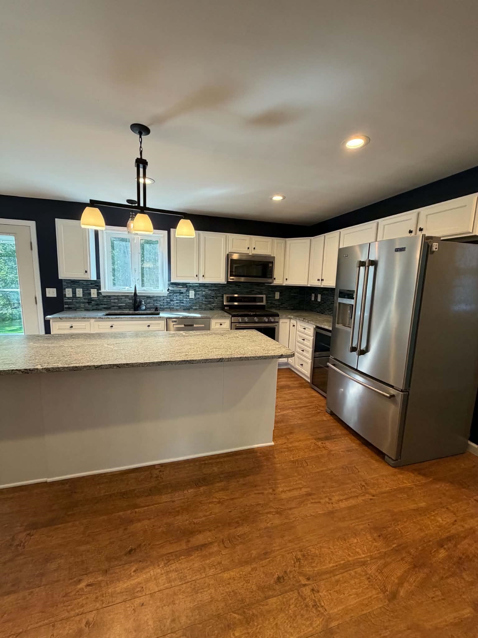 main property photo 31