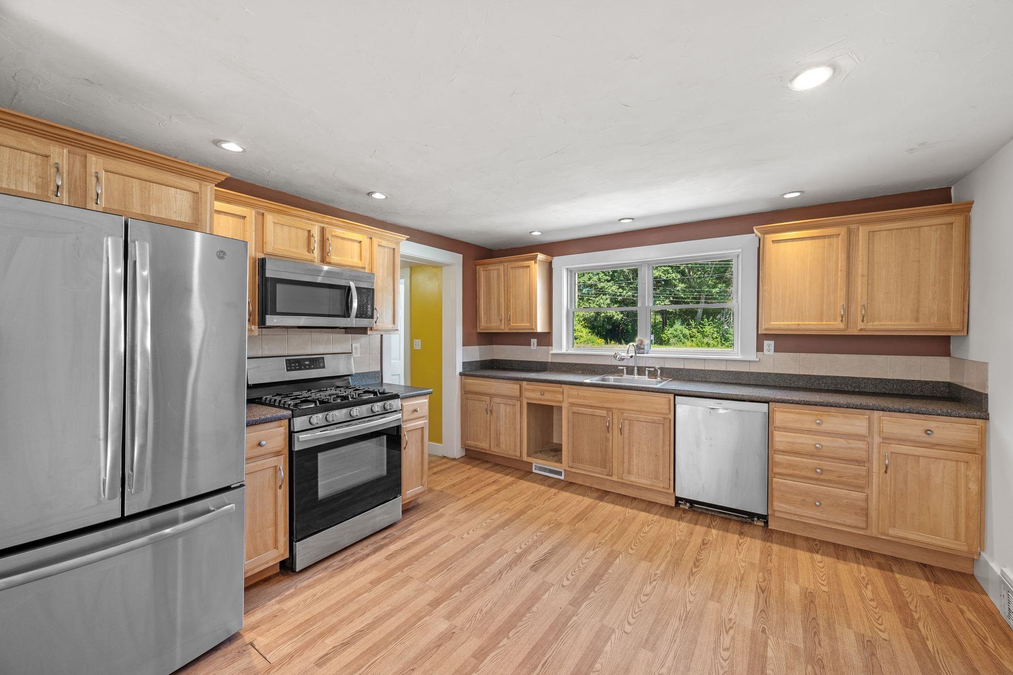property viewer photo 2