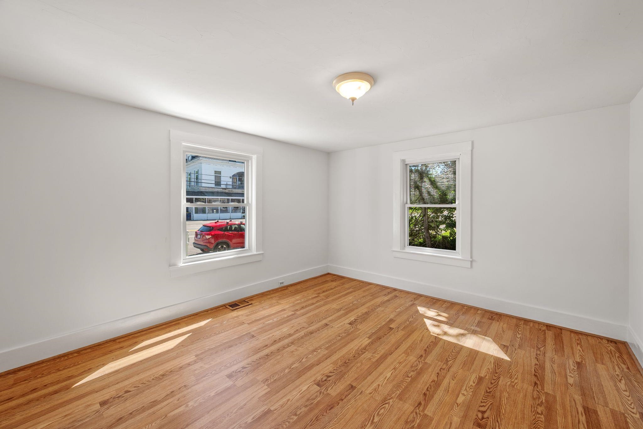 property viewer photo 30