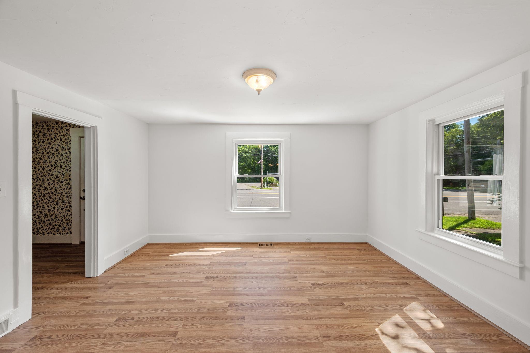 property viewer photo 31
