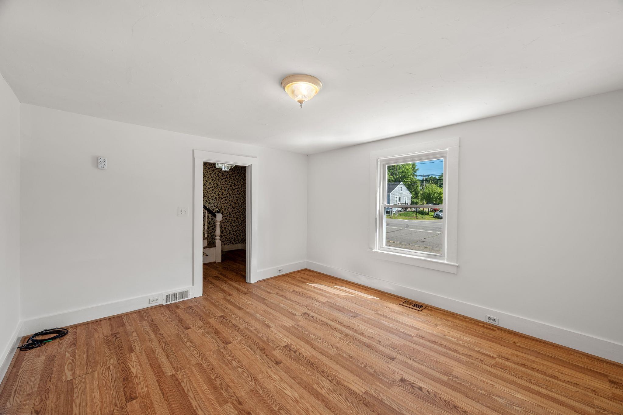property viewer photo 32