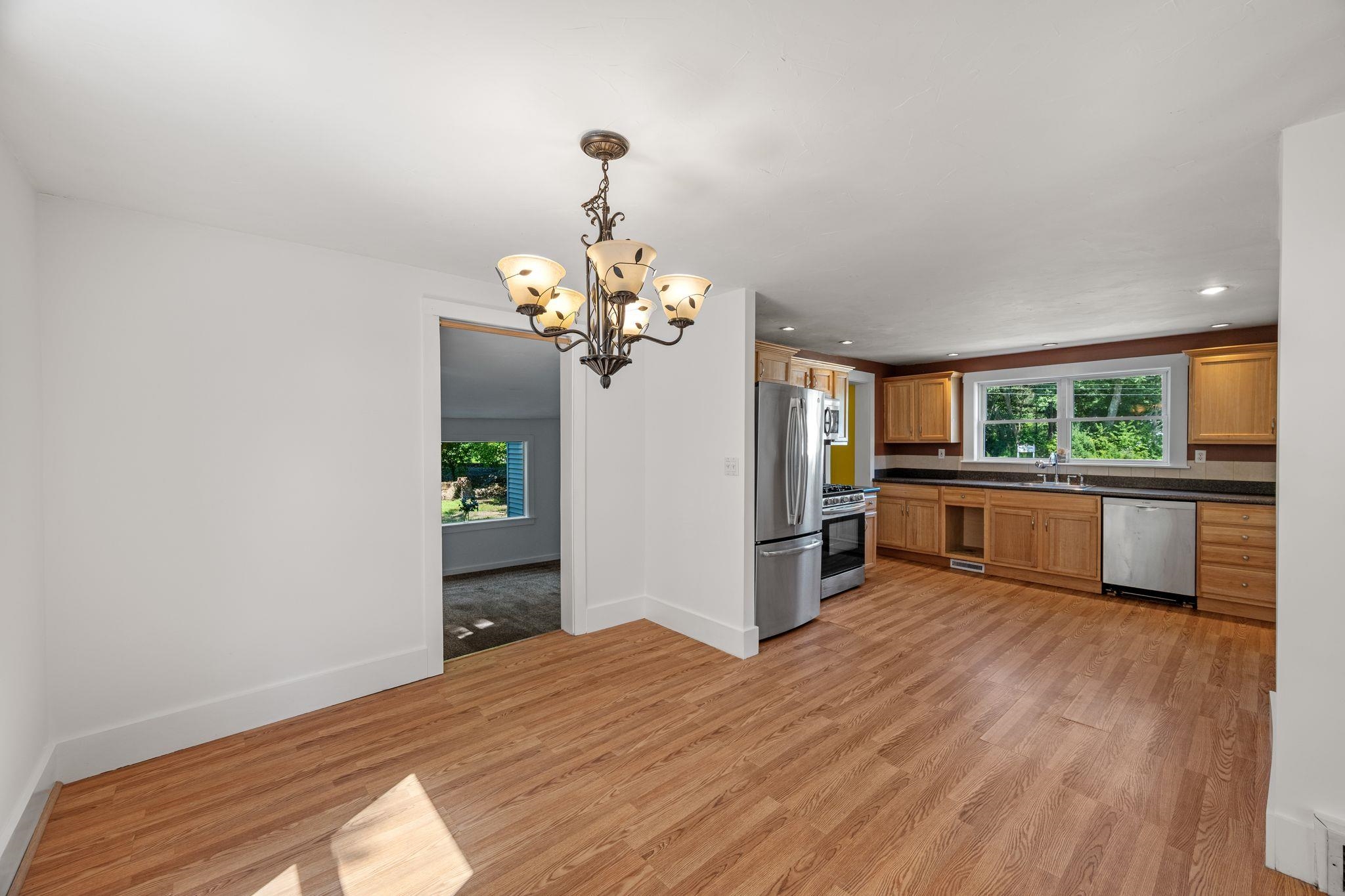 property viewer photo 36