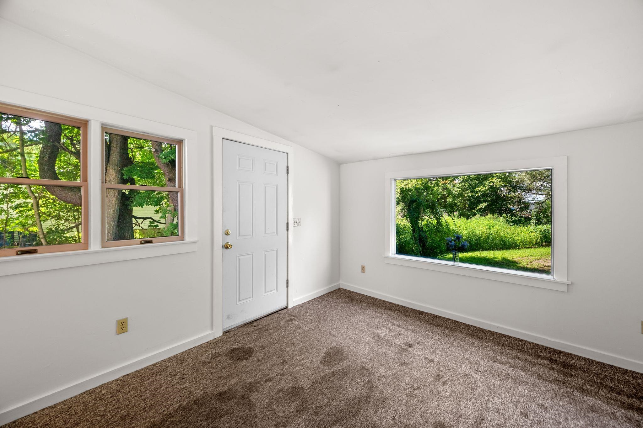 property viewer photo 40