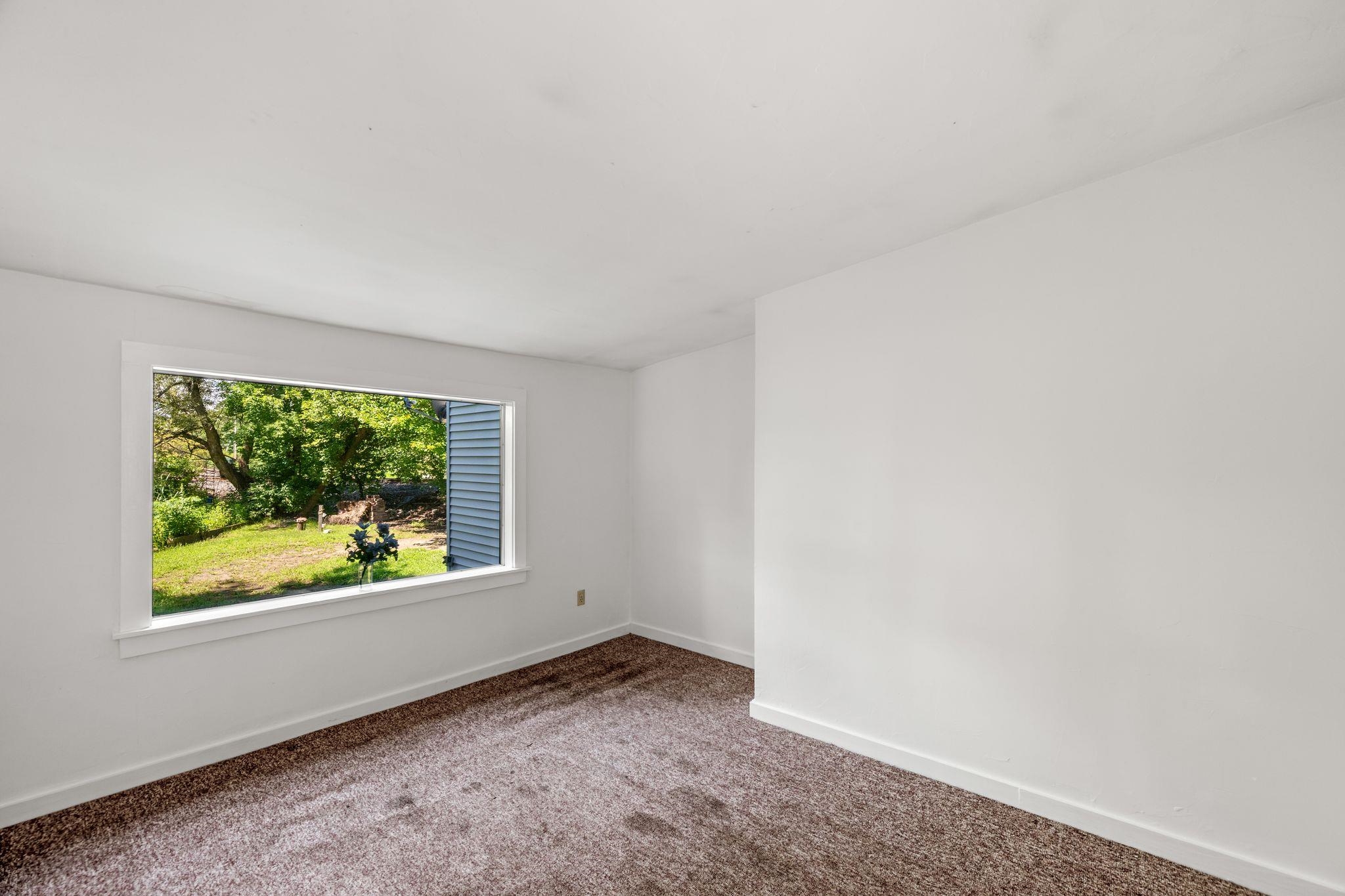 property viewer photo 41