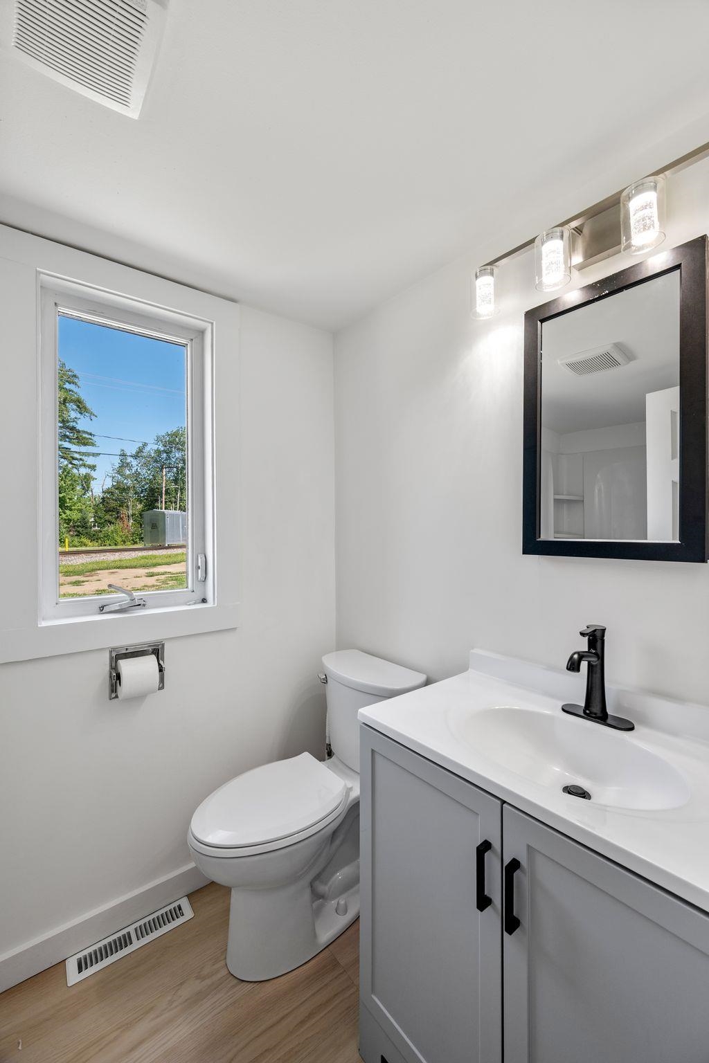 property viewer photo 5