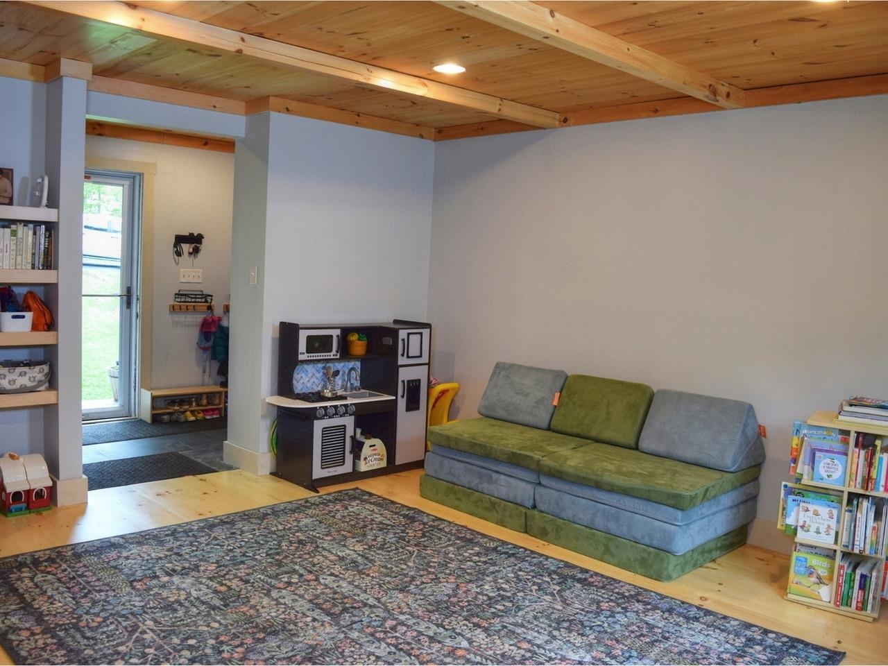 main property photo 11