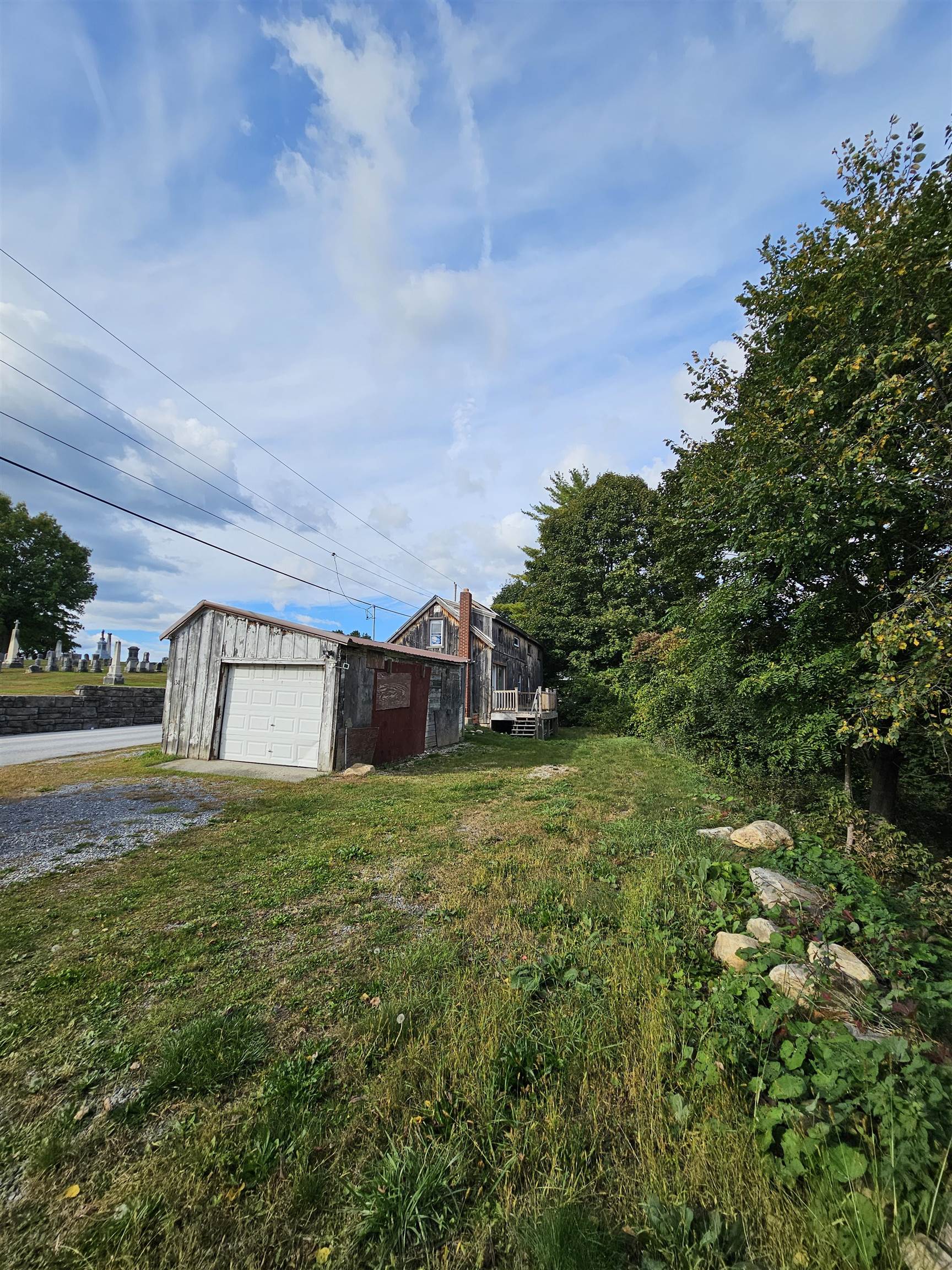 main property photo 17