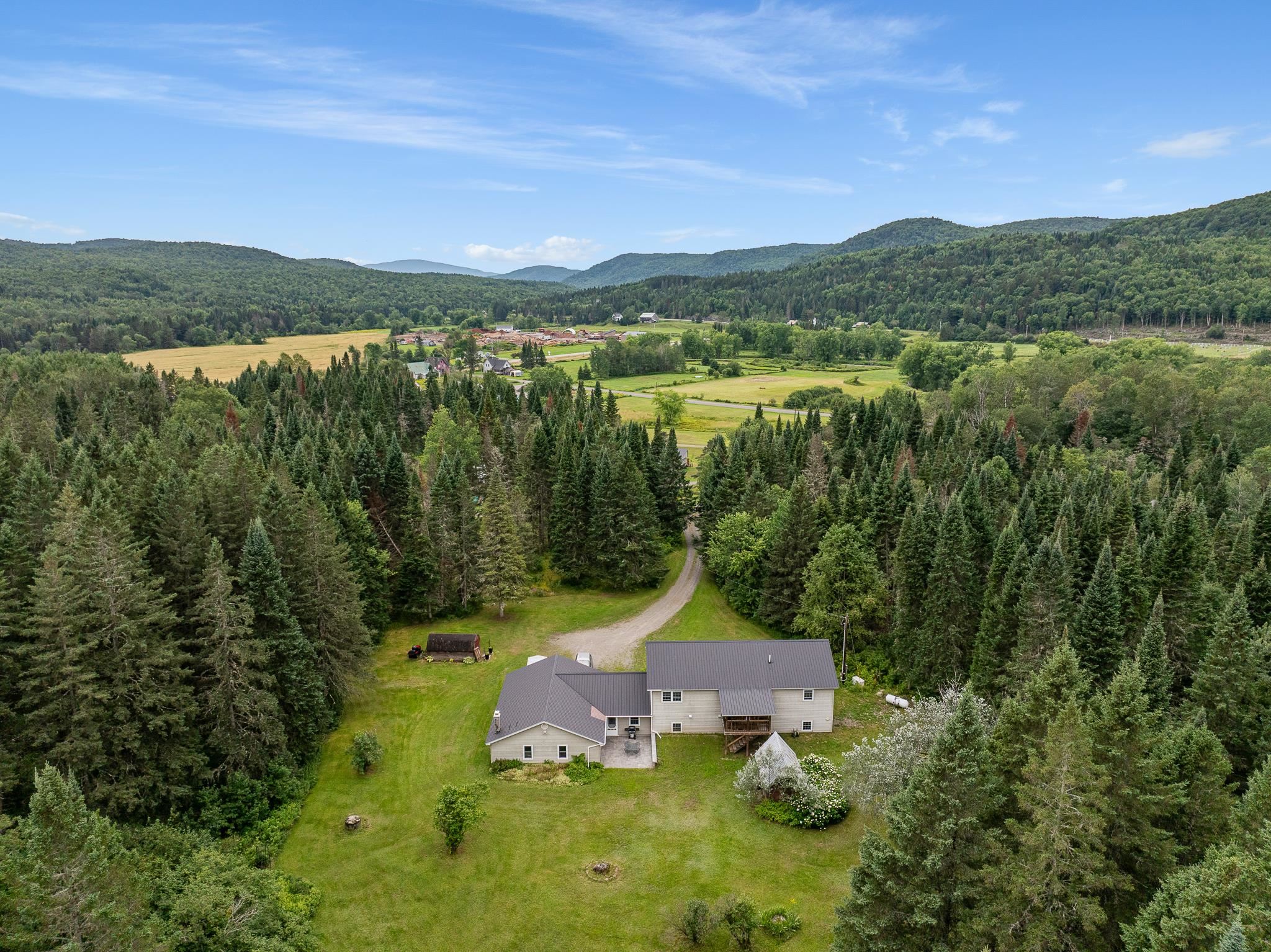 main property photo 10