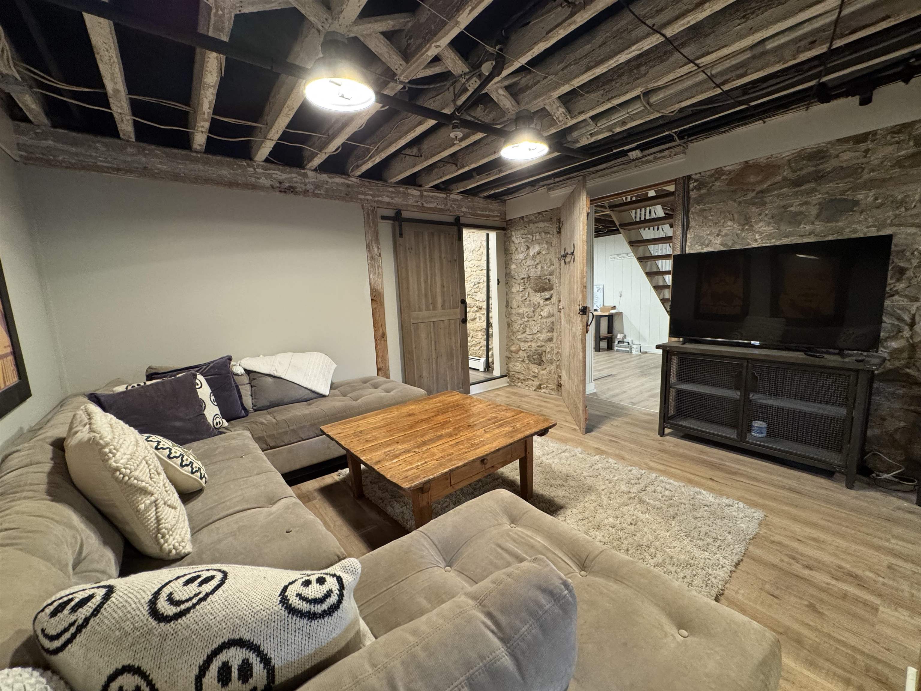 main property photo 54