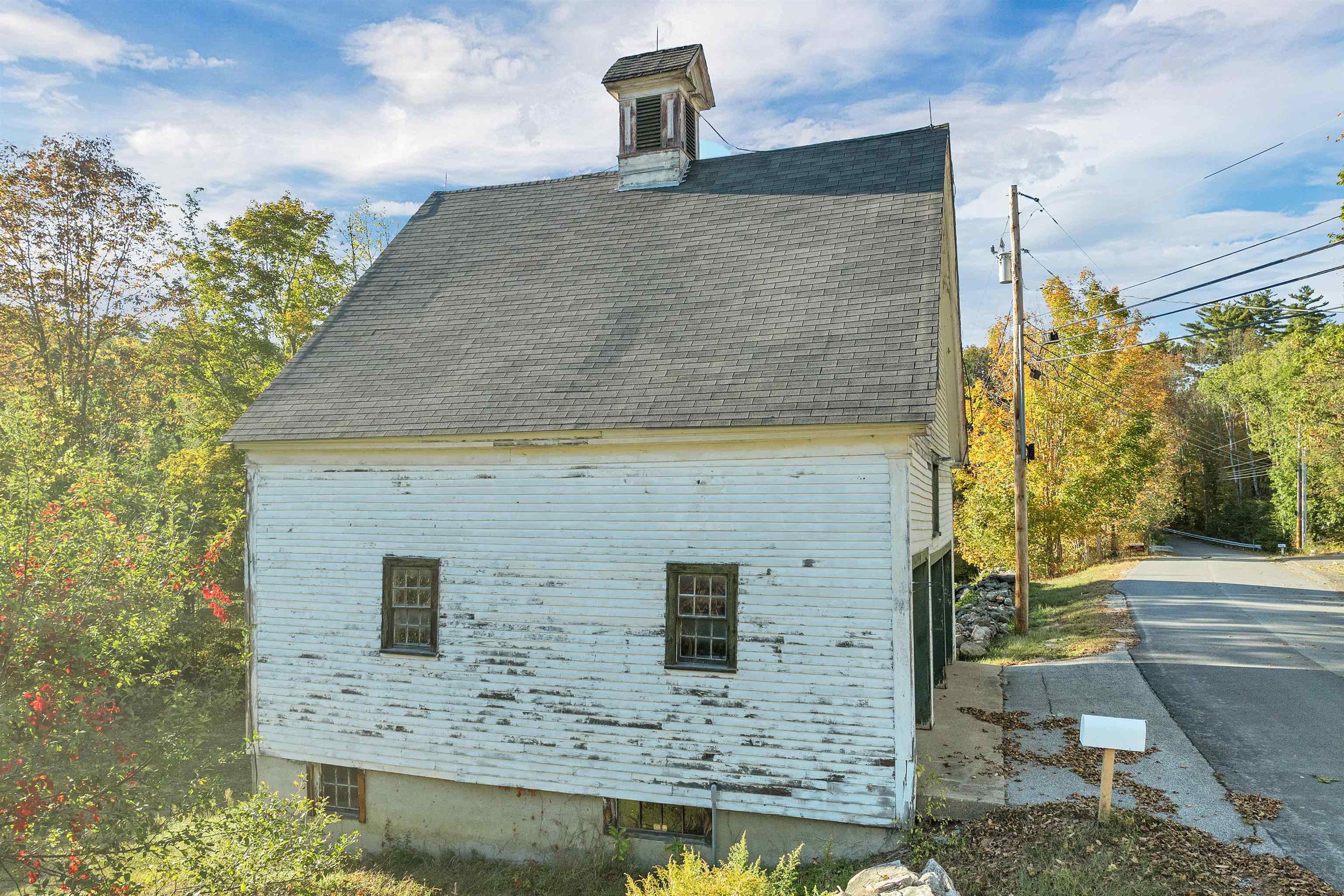 main property photo 12