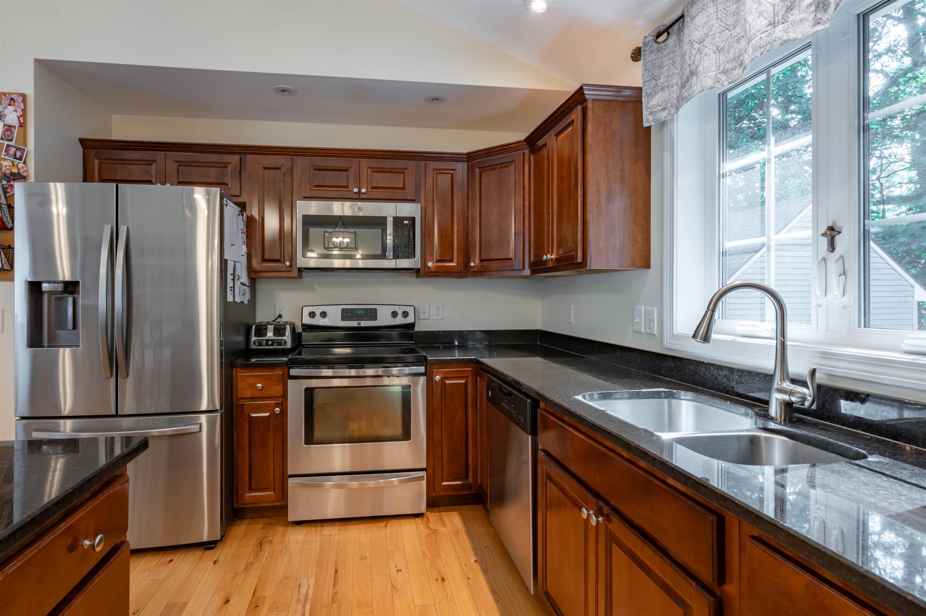 property viewer photo 5