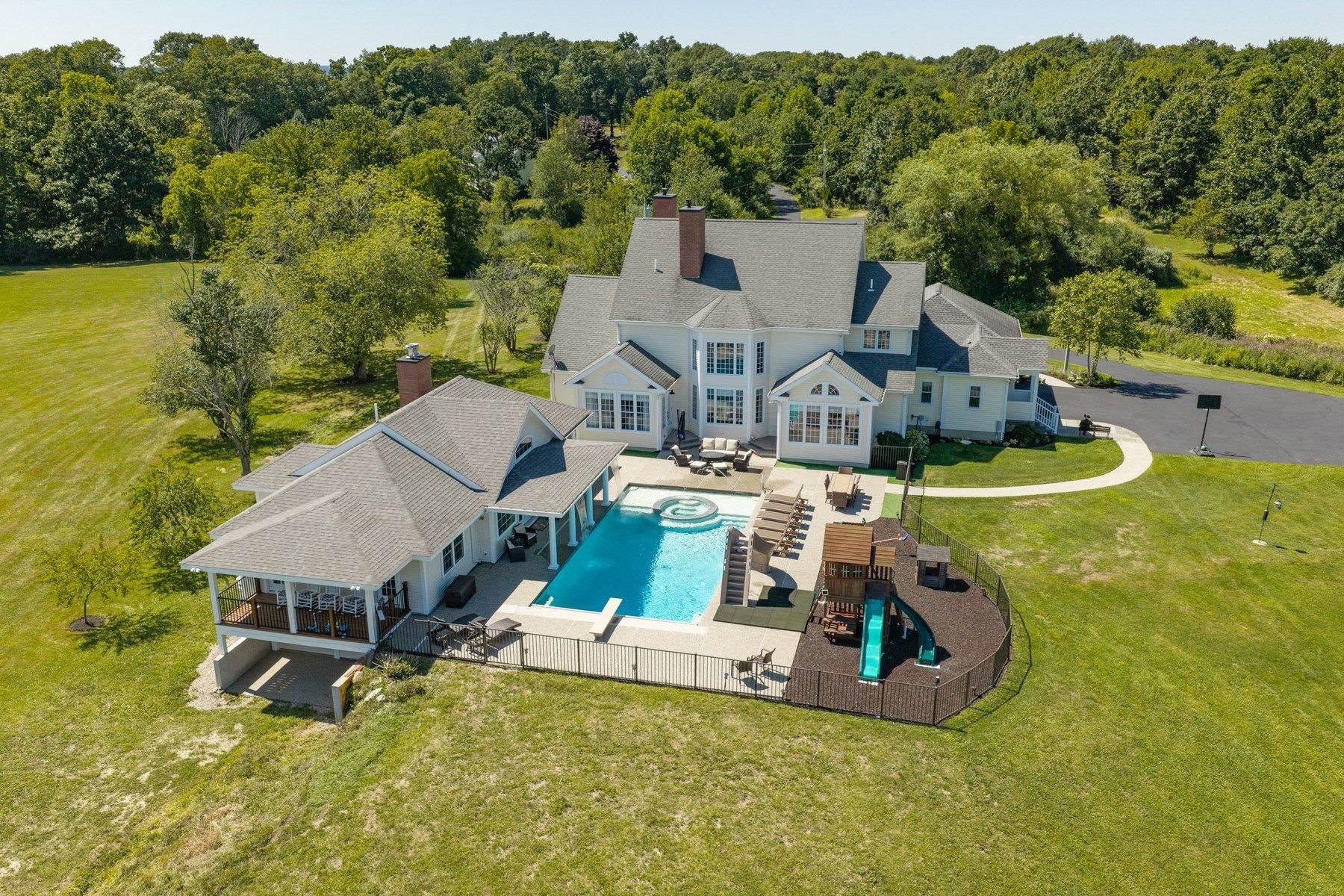 main property photo 48