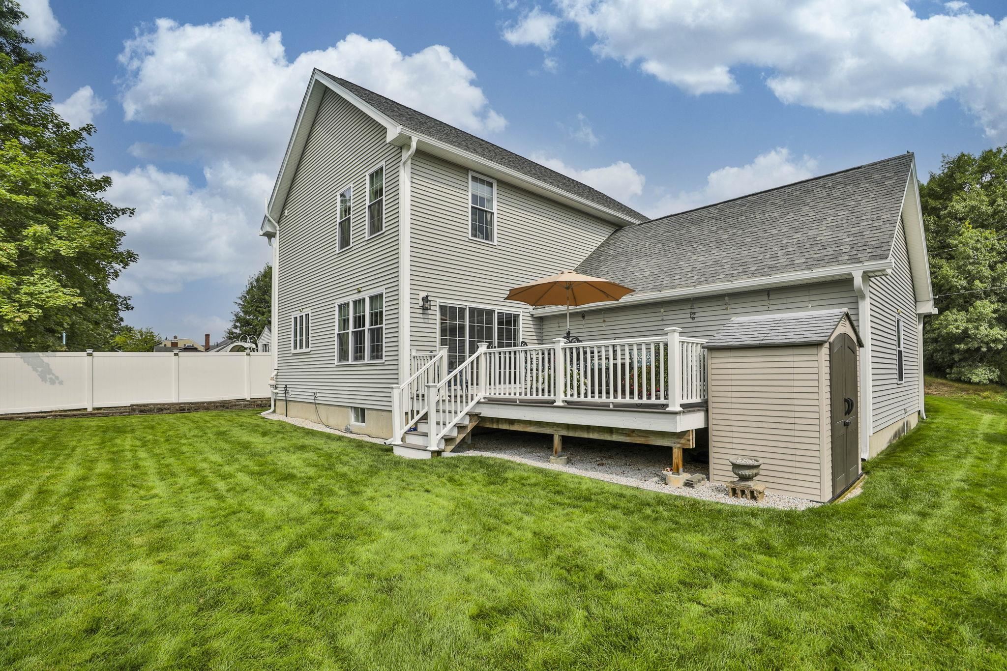main property photo 5