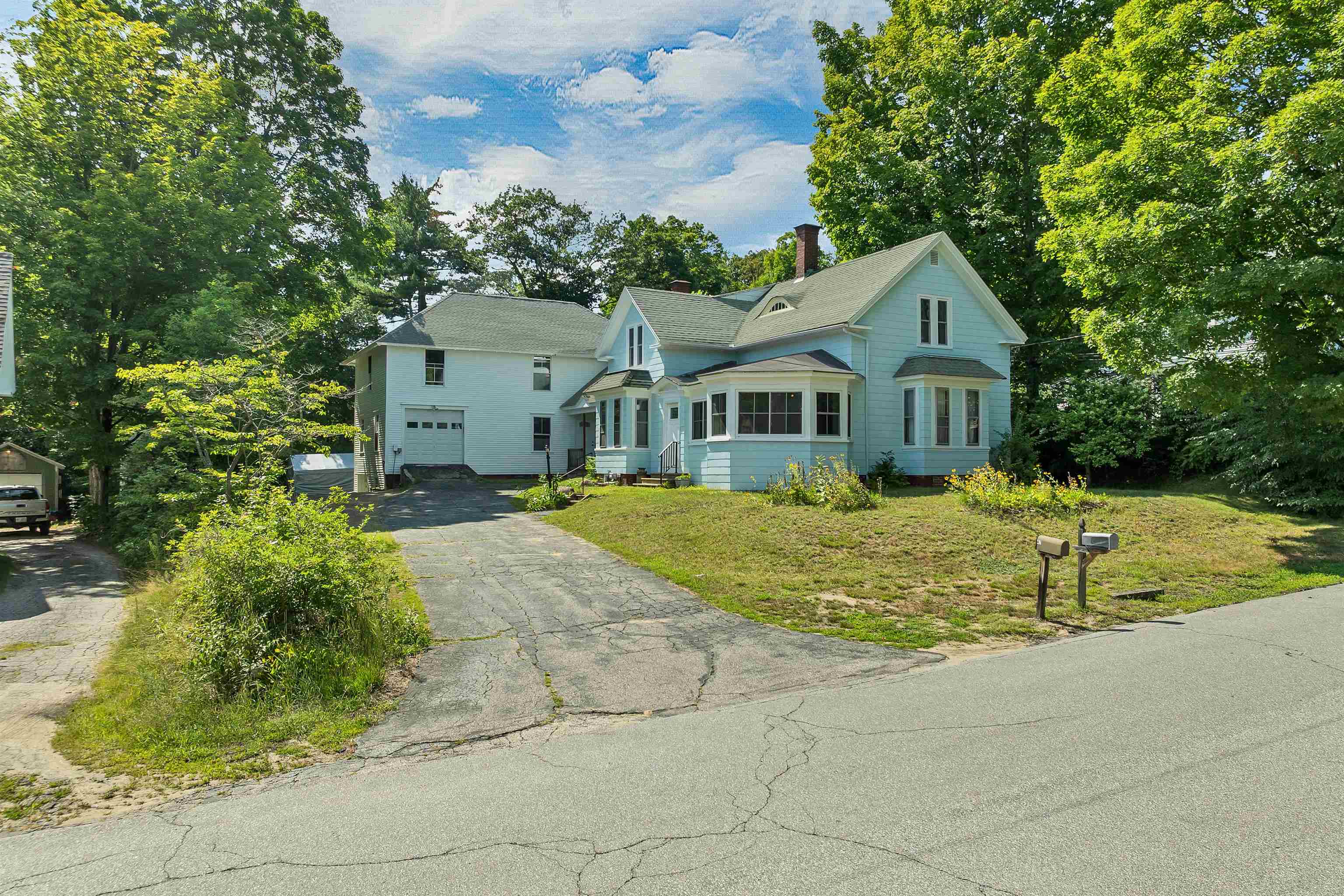 main property photo 7