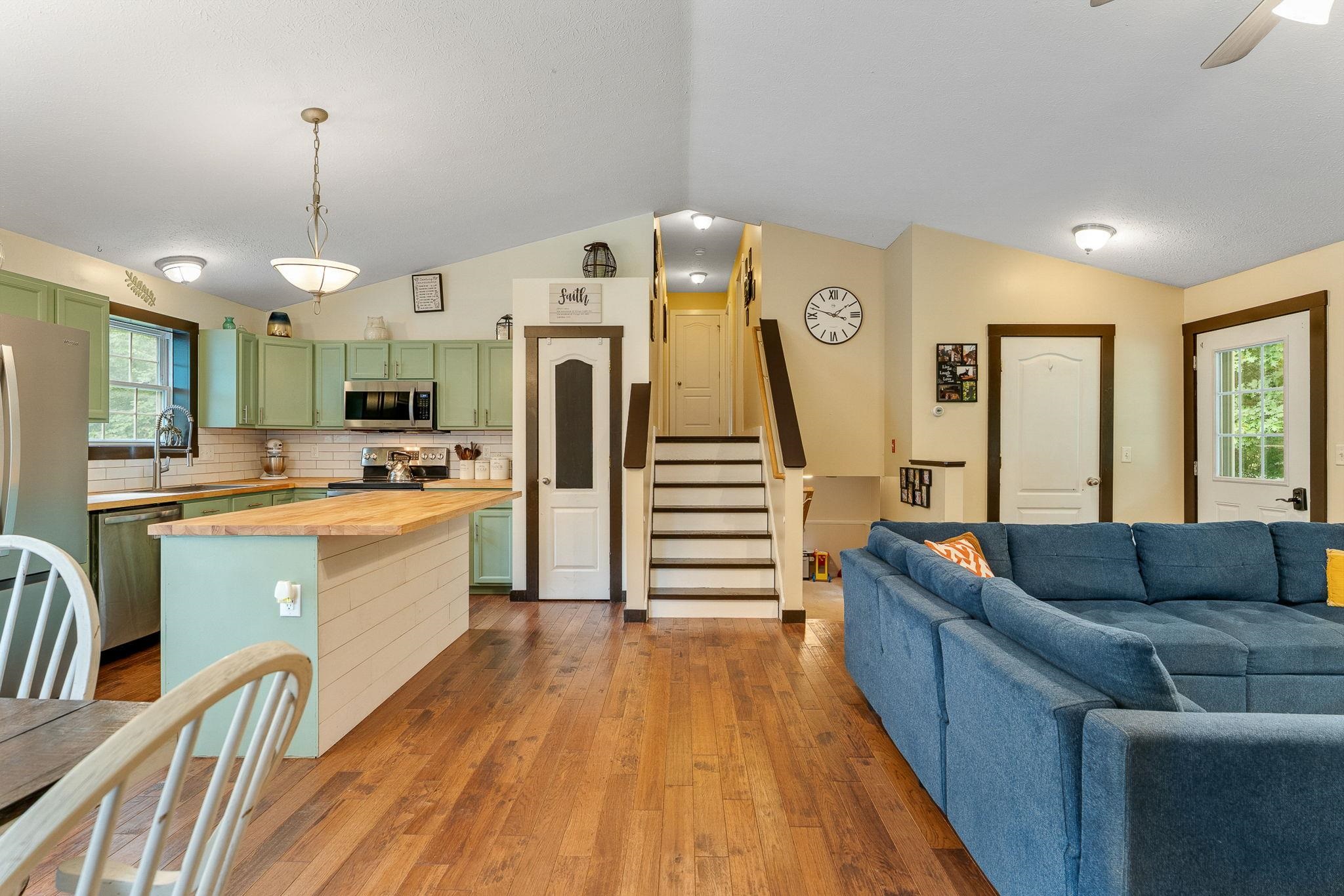 main property photo 20