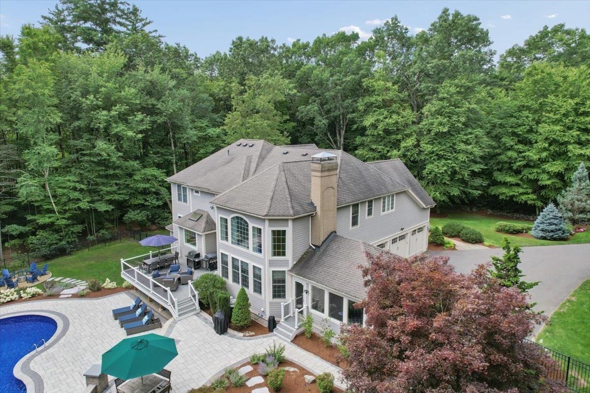 main property photo 50