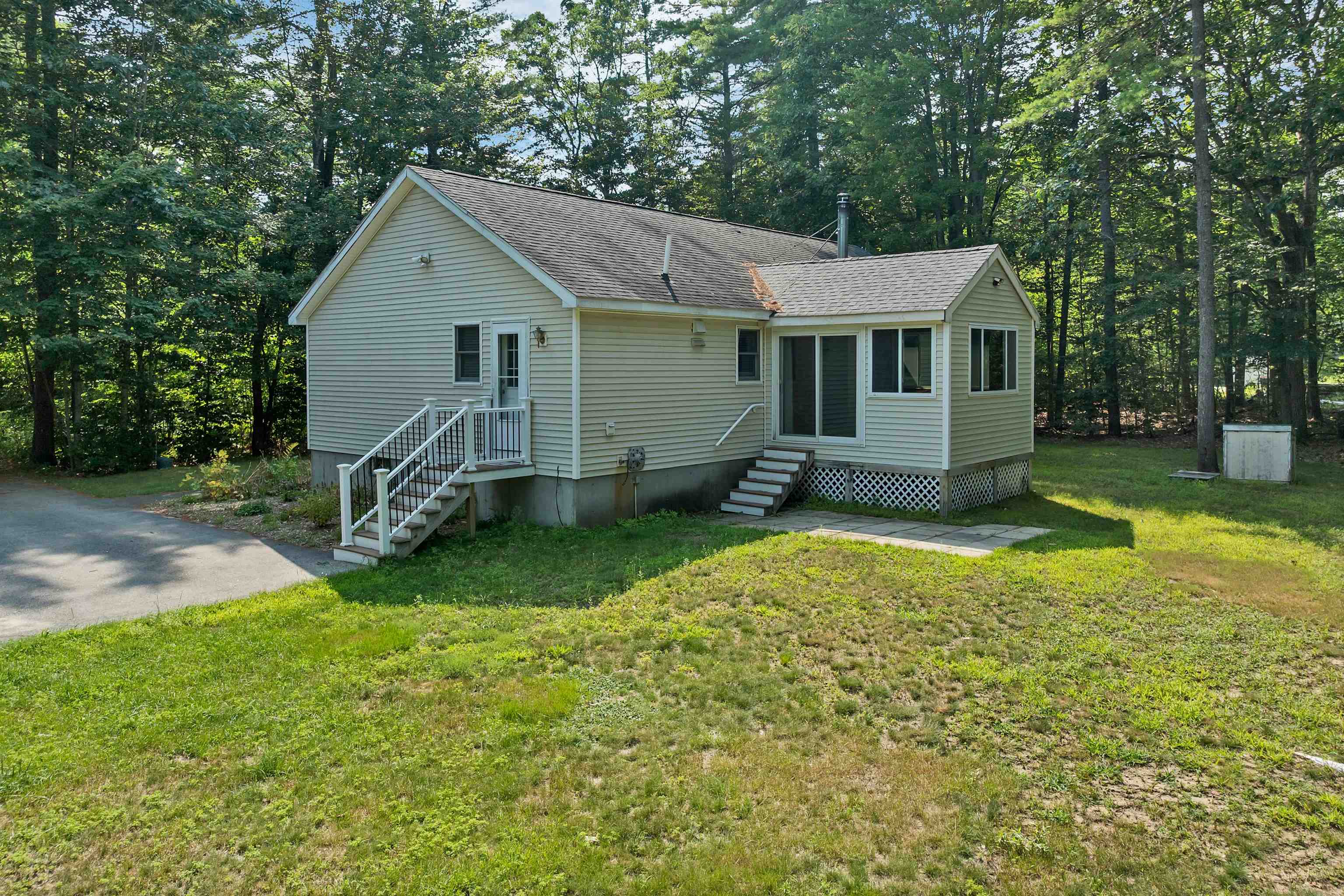 main property photo 45