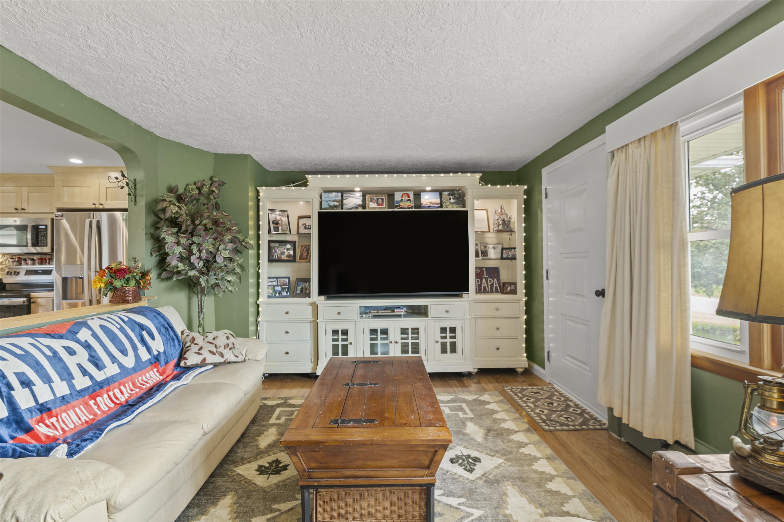 main property photo 25