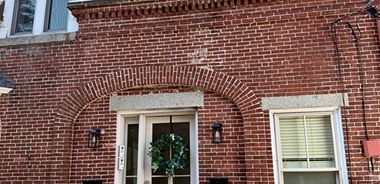 image of property with 1 Bed | 1 Bath | 900 Sqft