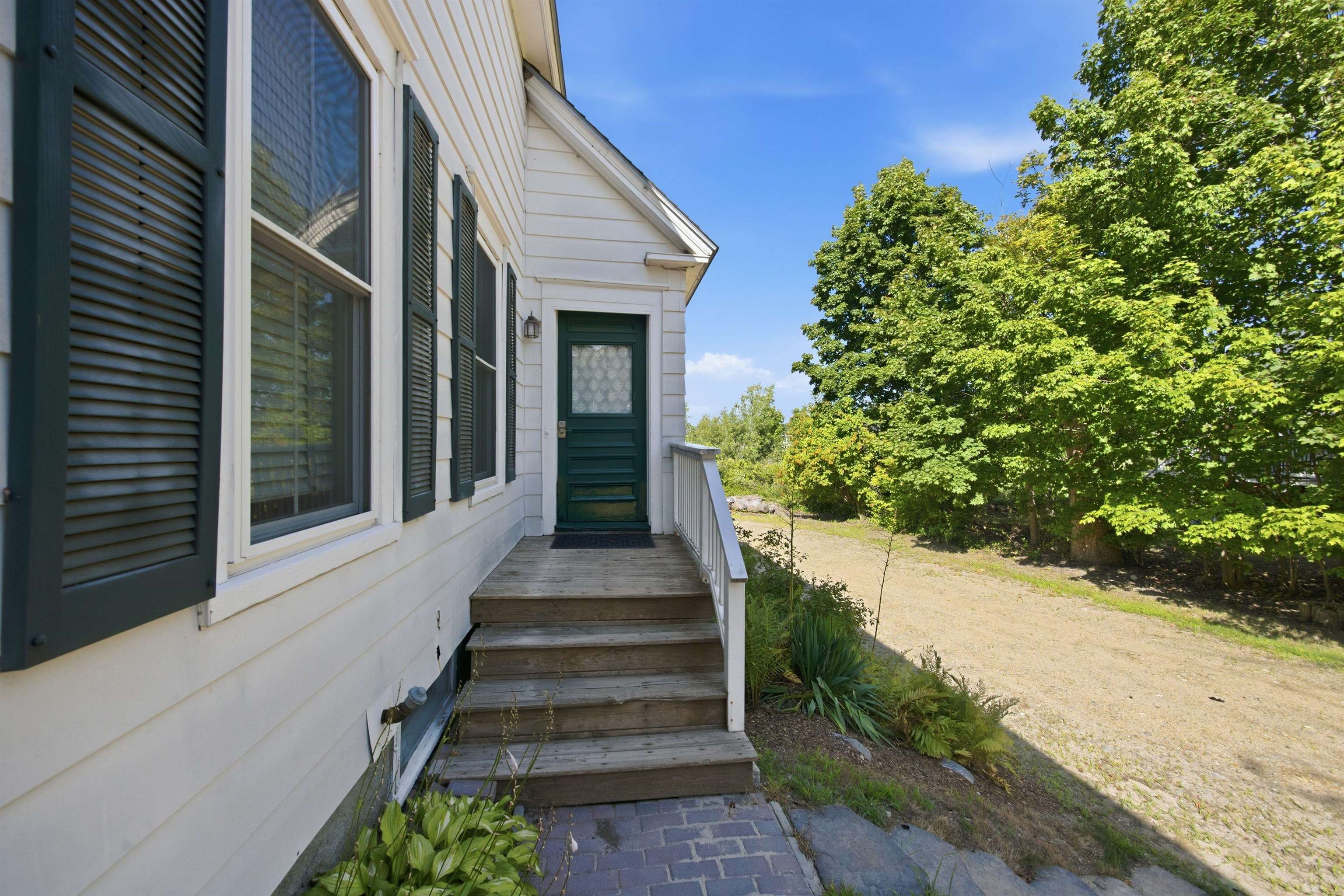 main property photo 42