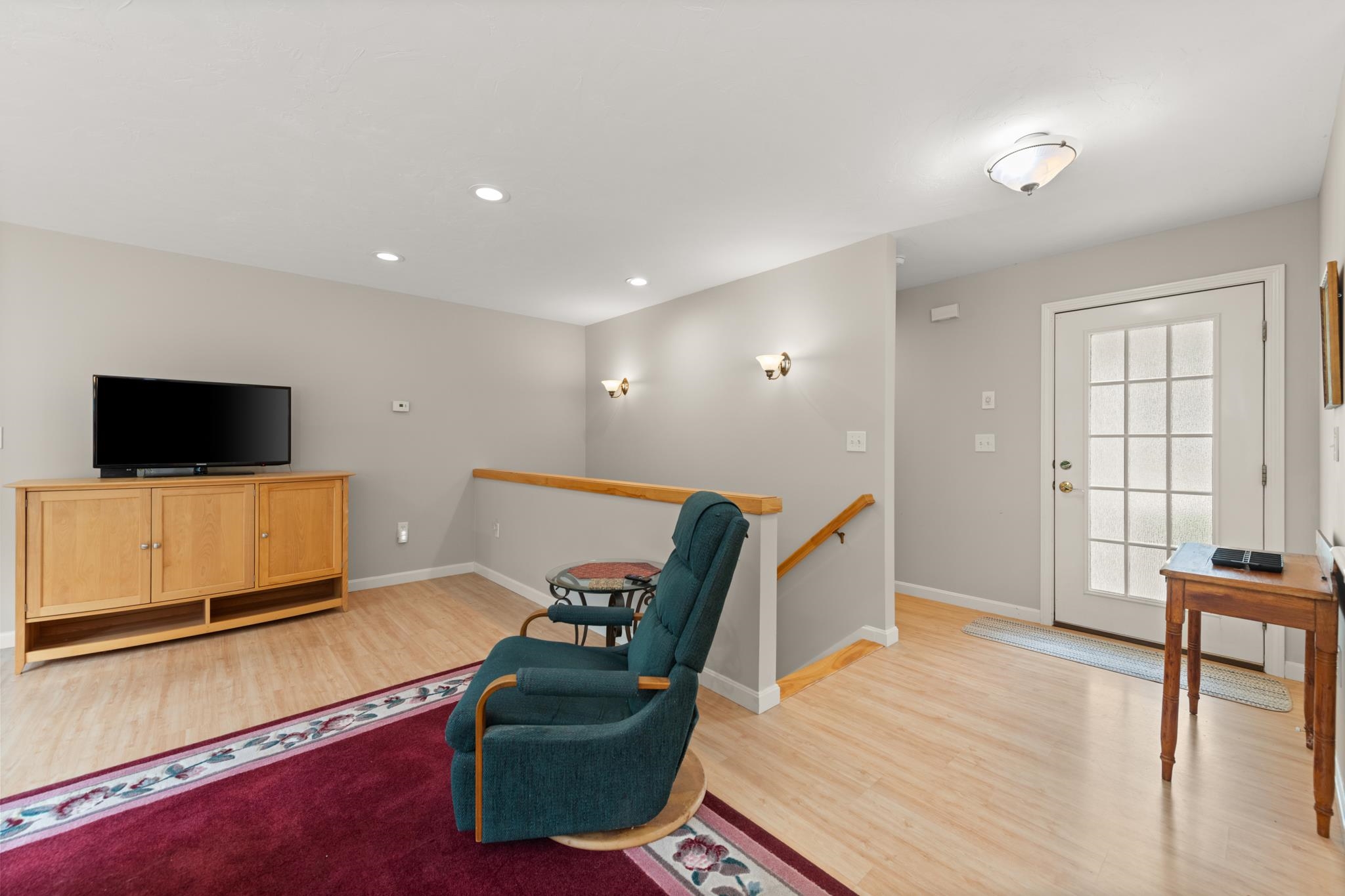 main property photo 11