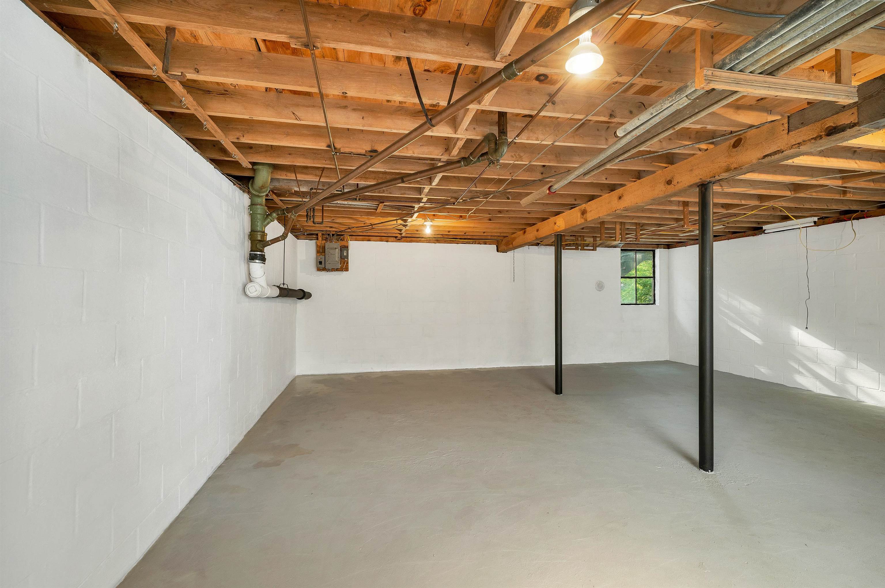 main property photo 58