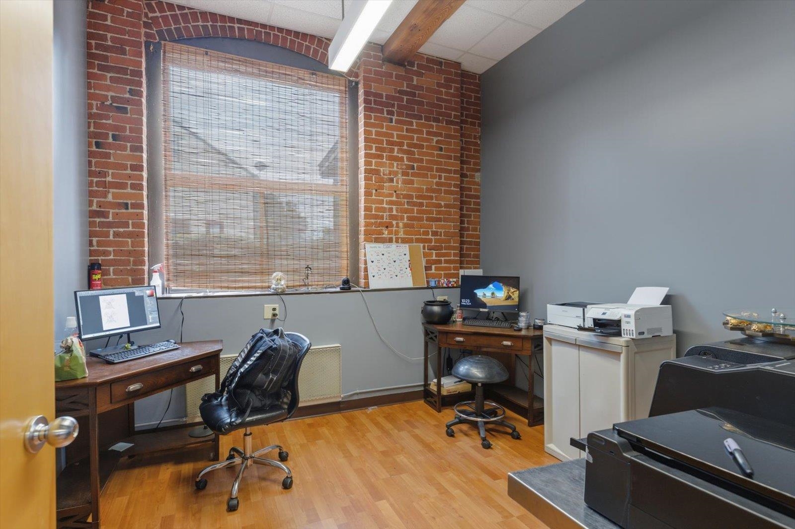 main property photo 13