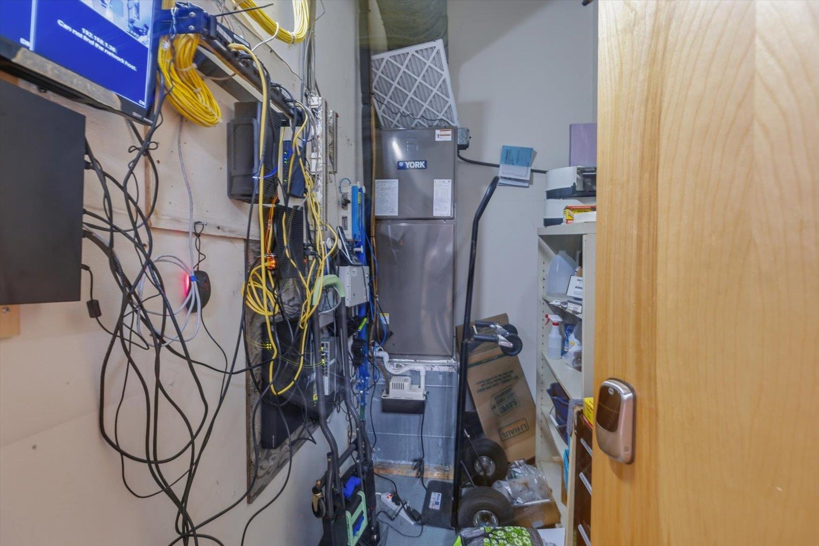 main property photo 15