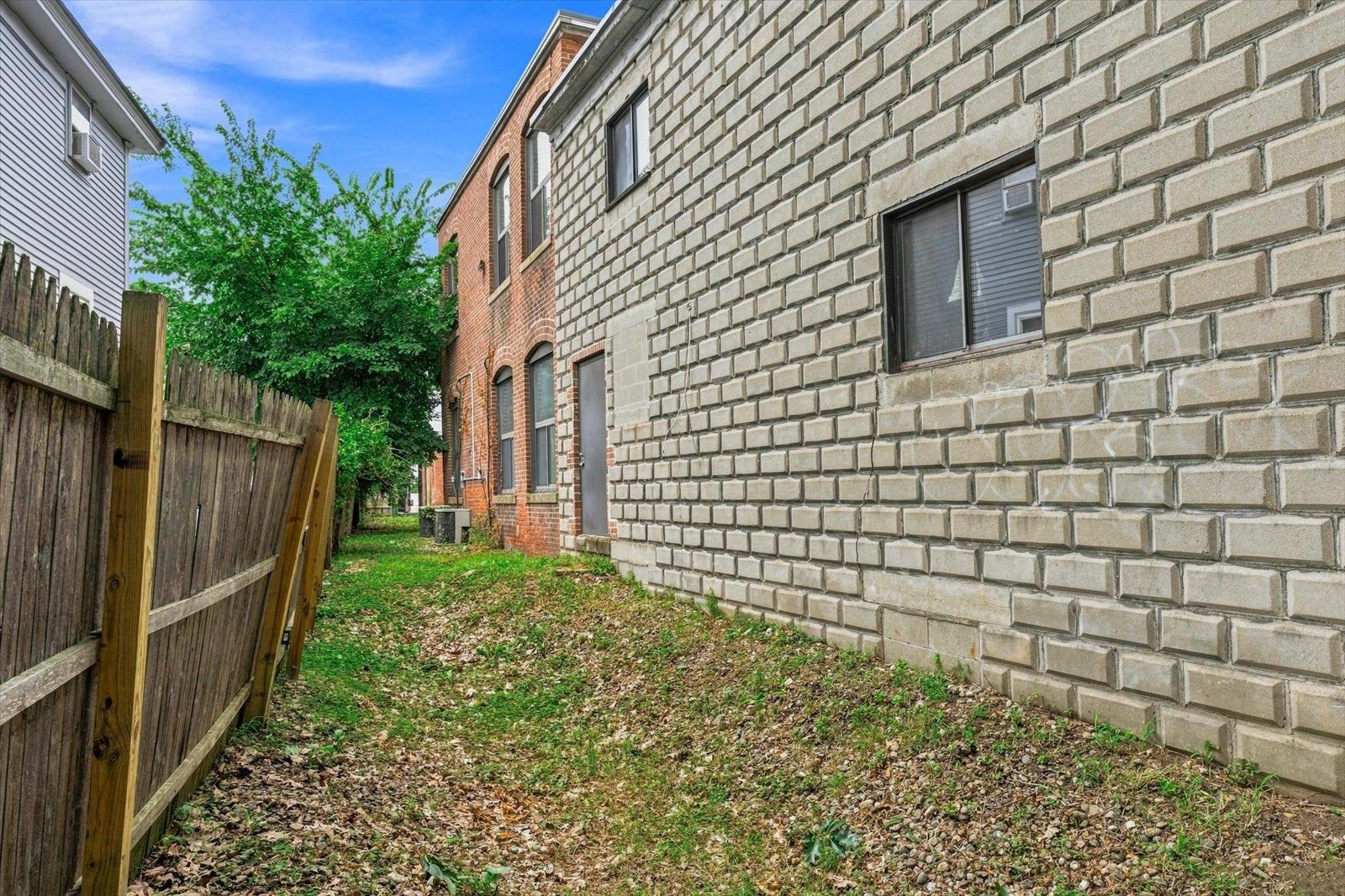 main property photo 22
