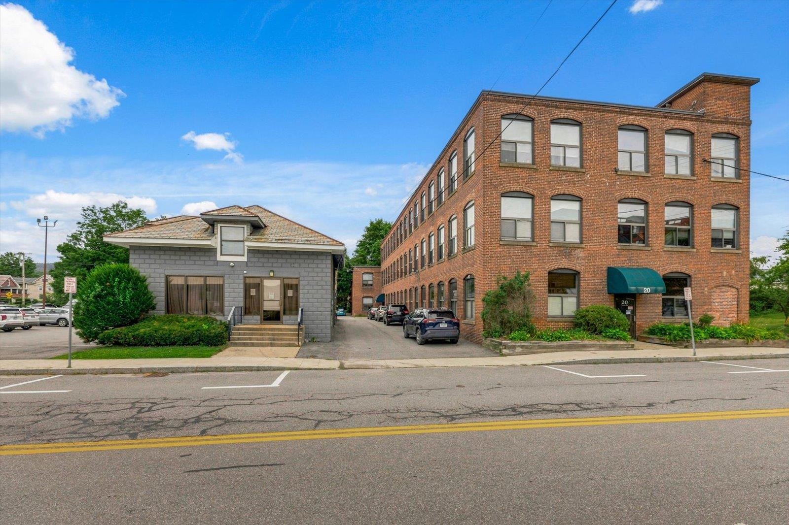 main property photo 32