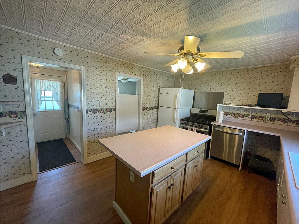 main property photo 8
