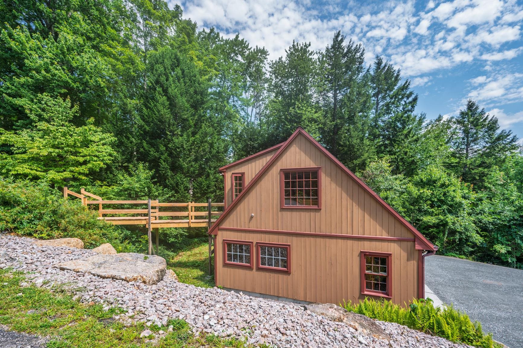 main property photo 48