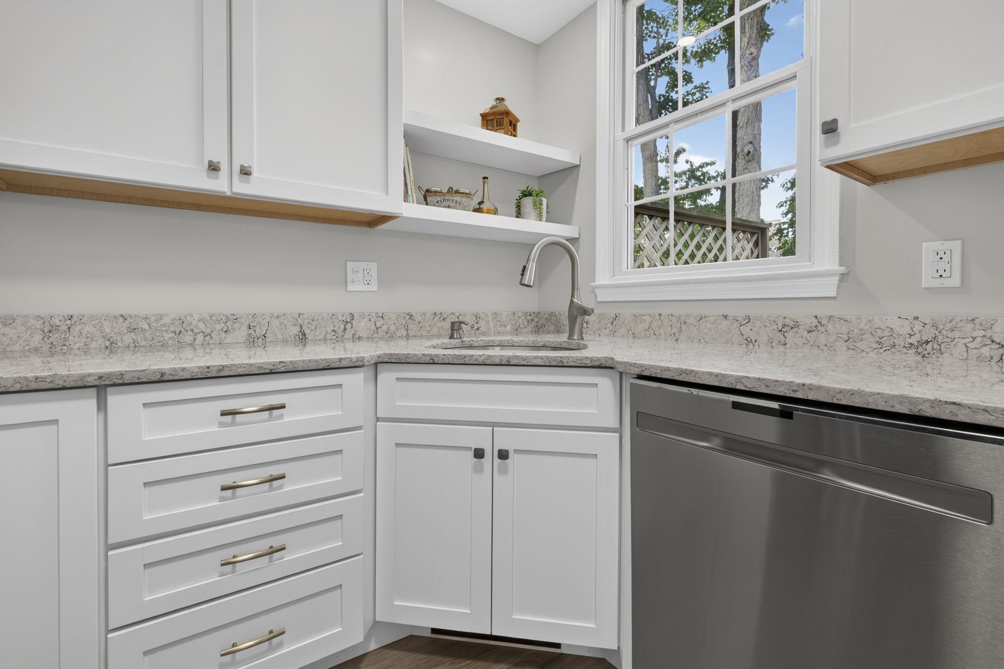 property viewer photo 10