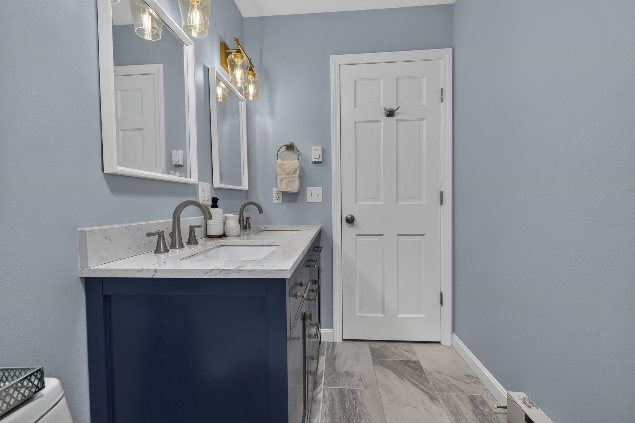 property viewer photo 18