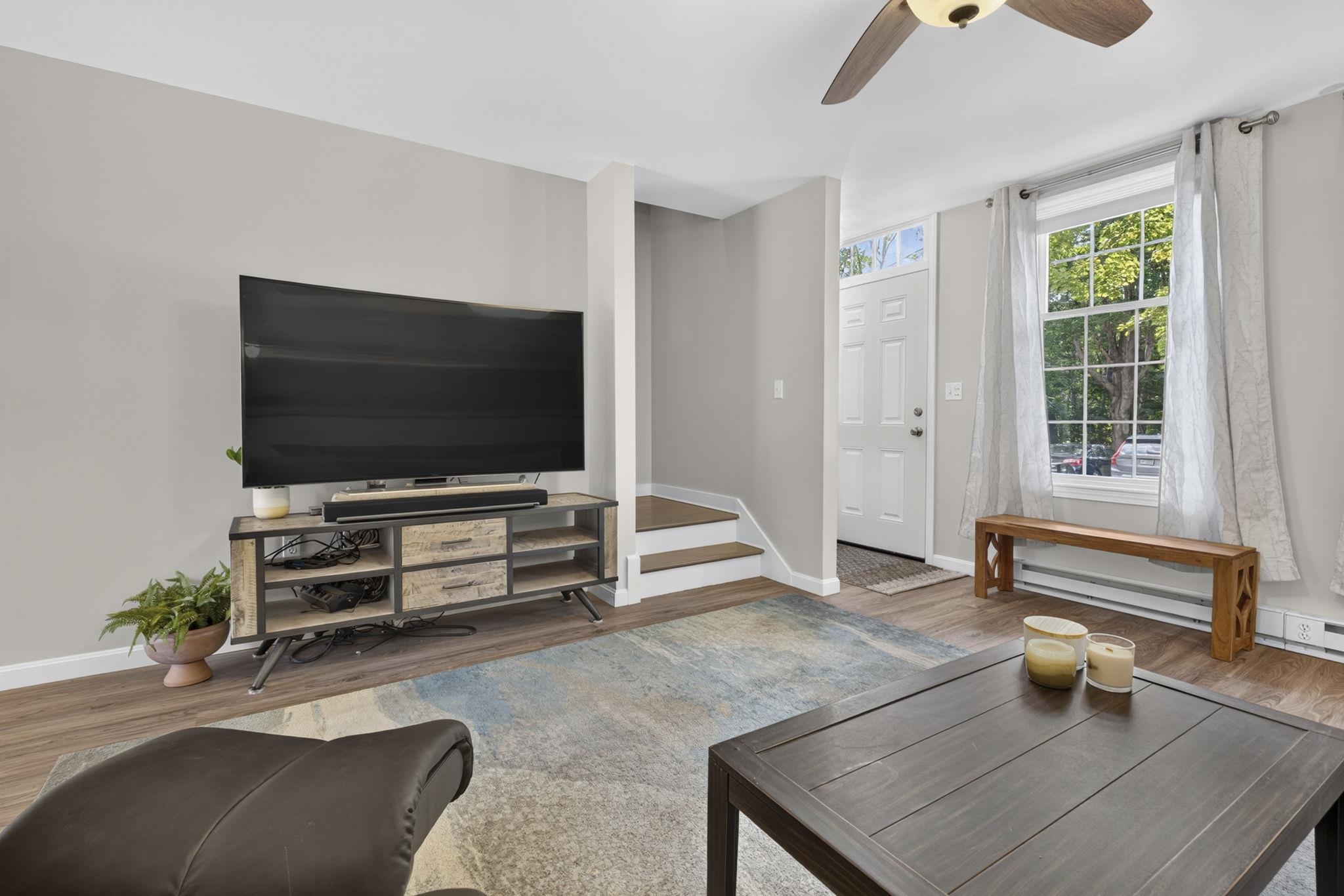 property viewer photo 6