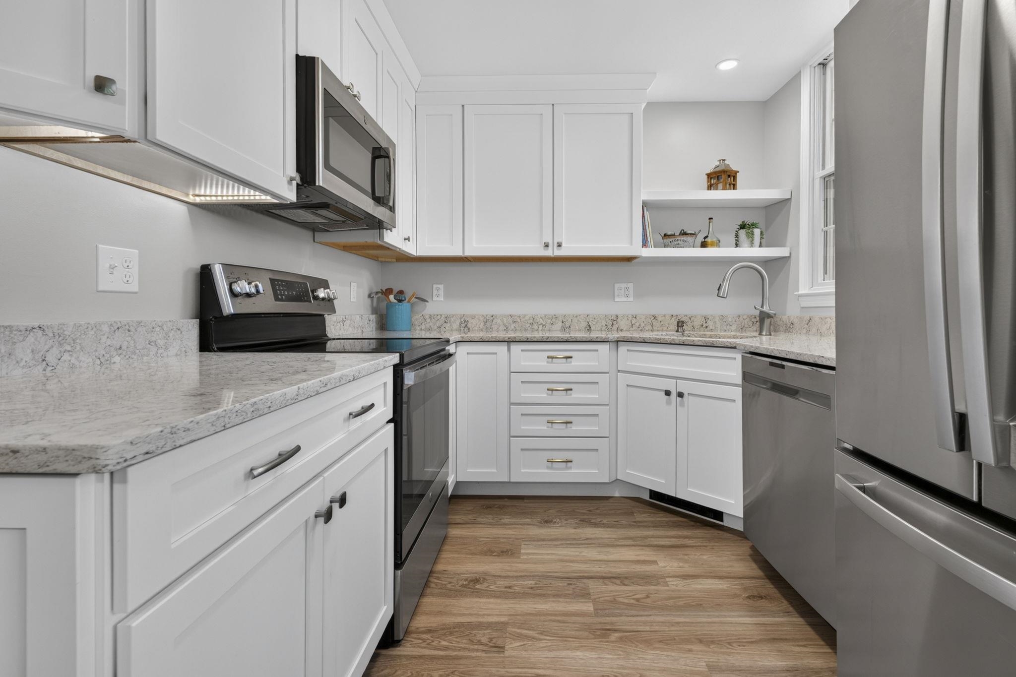 property viewer photo 7